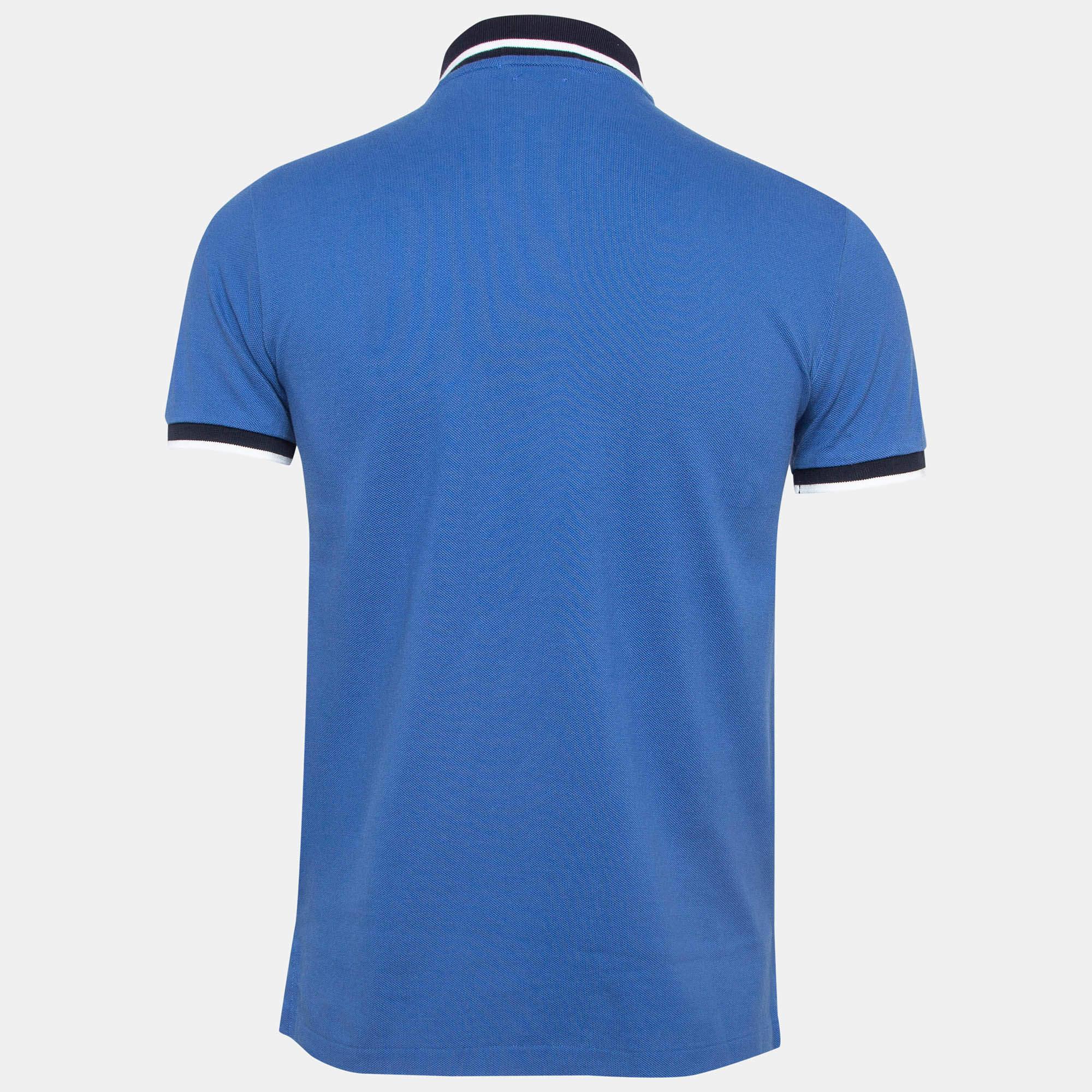 Le magliette polo sono sempre state un classico per chiunque. Questa versione è realizzata su misura utilizzando i migliori tessuti per una vestibilità confortevole. Completa il tuo look casual con un paio di pantaloncini e scarpe da ginnastica. 