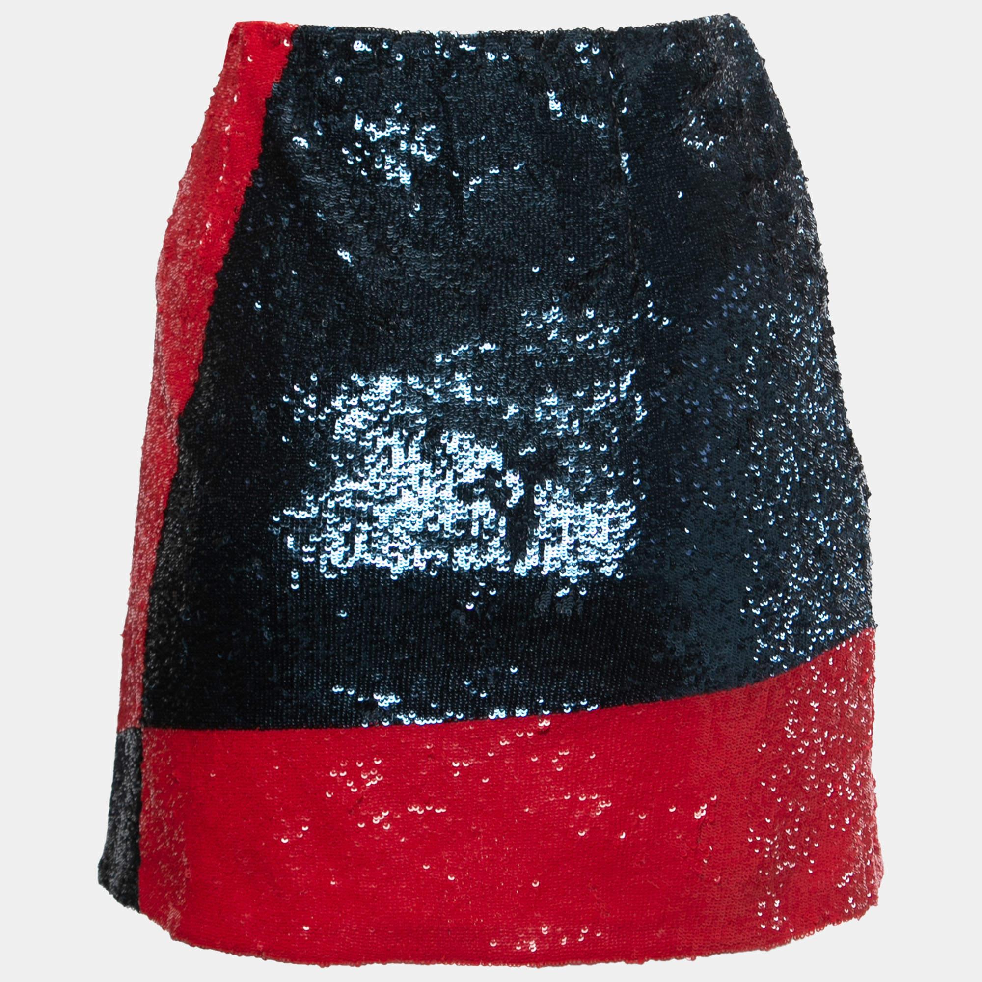 This lovely skirt is beautifully stitched from fine fabric. The comfy designer skirt has a flattering silhouette. Pair it with a simple top and strappy heels for a chic look.

Includes: Price Tag