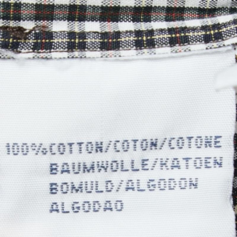 Le camicie sono una parte indispensabile del guardaroba, quindi questo marchio ti propone una creazione versatile ed elegante. È stato realizzato con materiali di qualità in una tonalità versatile. La camicia è caratterizzata da elementi firmati e