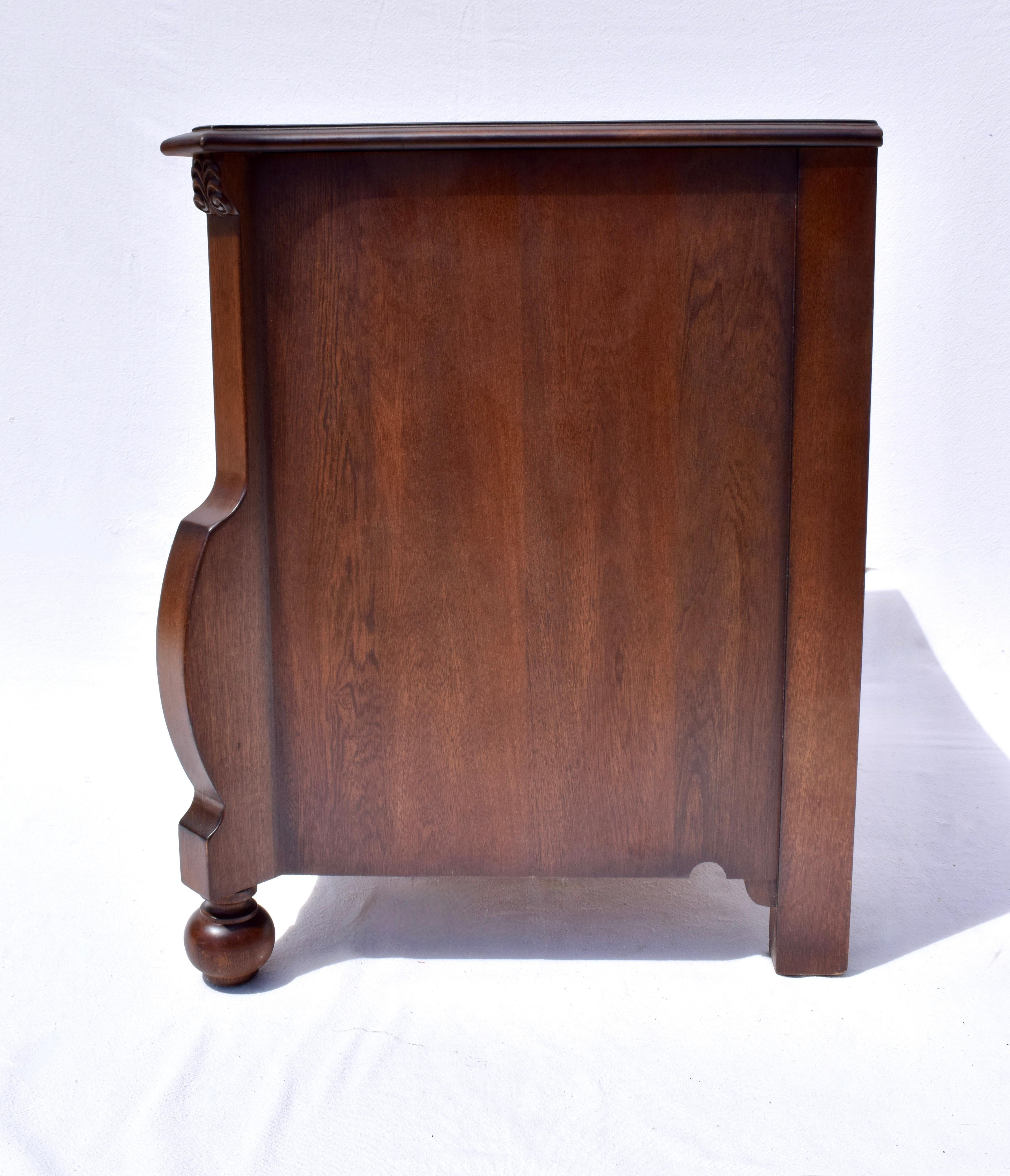 20th Century Ralph Lauren Italian Mahogany Bombay Form Chest