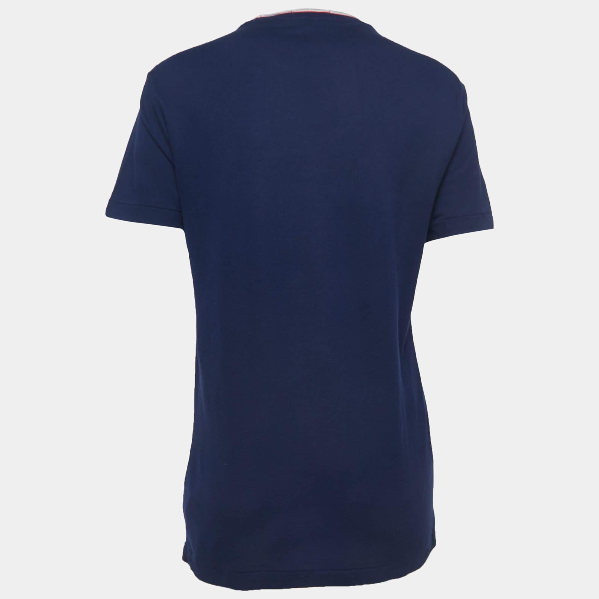 Whether you want to go out on casual outings with friends or just want to lounge around, this t-shirt is a versatile piece and can be styled in many ways. It has been made using fine fabric.

Includes
Brand Tag, The Luxury Closet Packaging