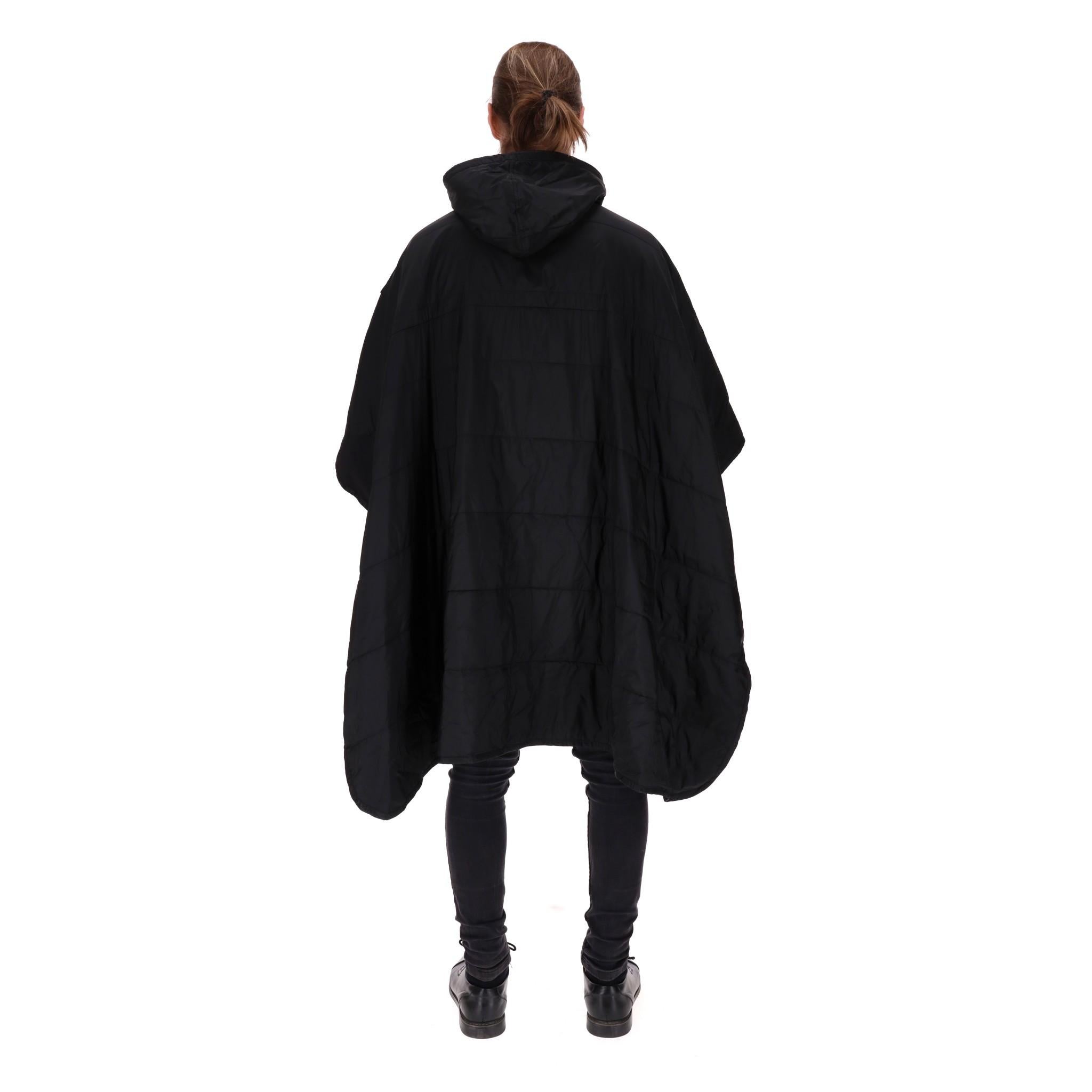 Polo Ralph Lauren Snow Beach Ripstop Poncho In Excellent Condition In London, GB