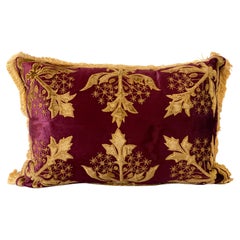 Velvet Pillow with gold Velvet and Taffeta Applique, in Polster Shape