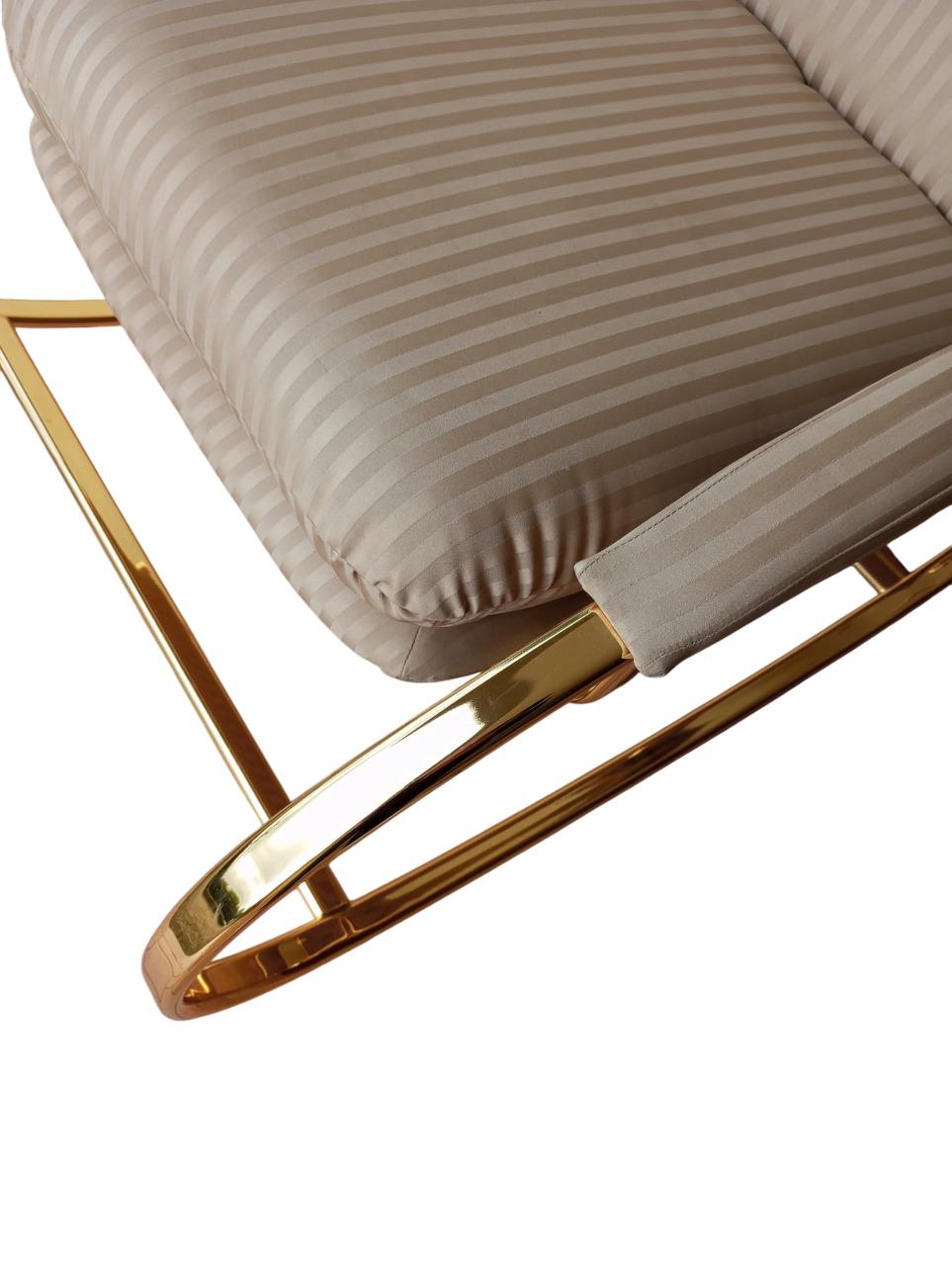 Poltrona a dondolo in ottone e tessuto, design di Guido Faleschini, anni '70 in vendita 4