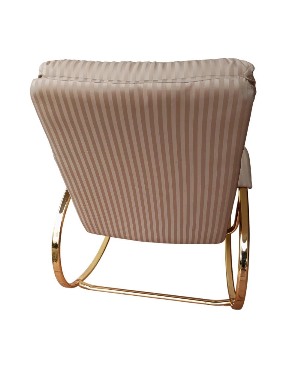 Italian Poltrona a dondolo in ottone e tessuto, design di Guido Faleschini, anni '70 in vendita