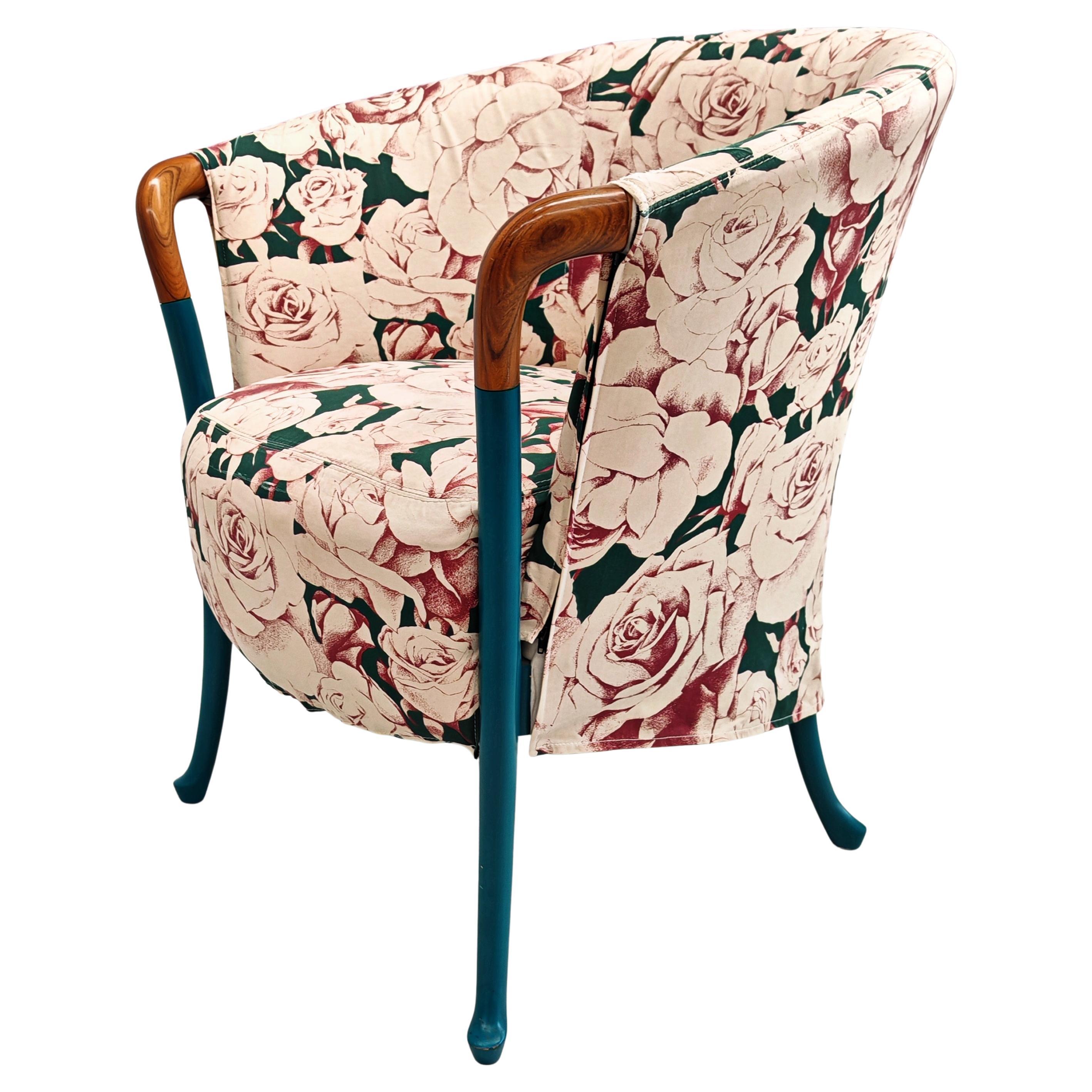 Poltrona a fiori rozza e blu di design "Progetti" Ansago per Giorgetti anni 80 For Sale