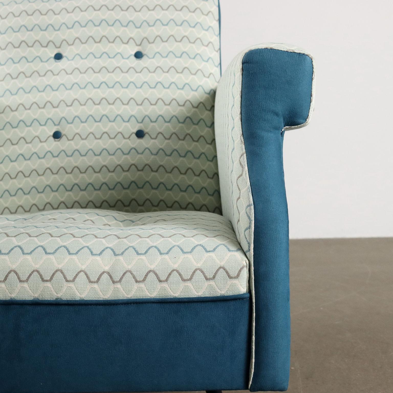 Métal Fauteuil des années 50-60 en tissu blanc et bleu clair en vente