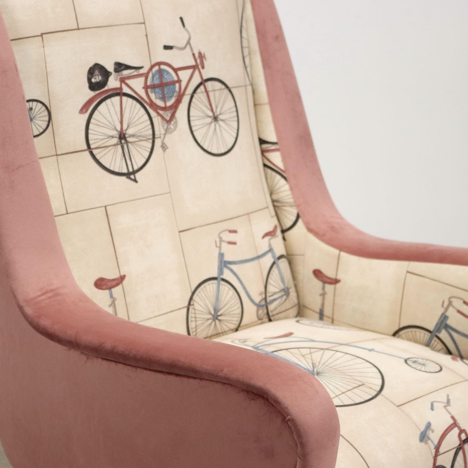 Sessel aus den 50er und 60er Jahren in antikem rosa und beigem Stoff und Samt (Mid-20th Century) im Angebot