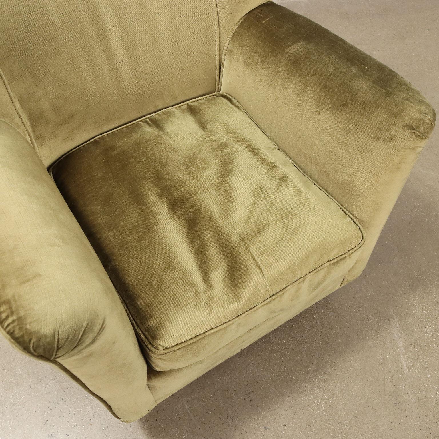 Mid-20th Century 1950s green velvet armchair For Sale