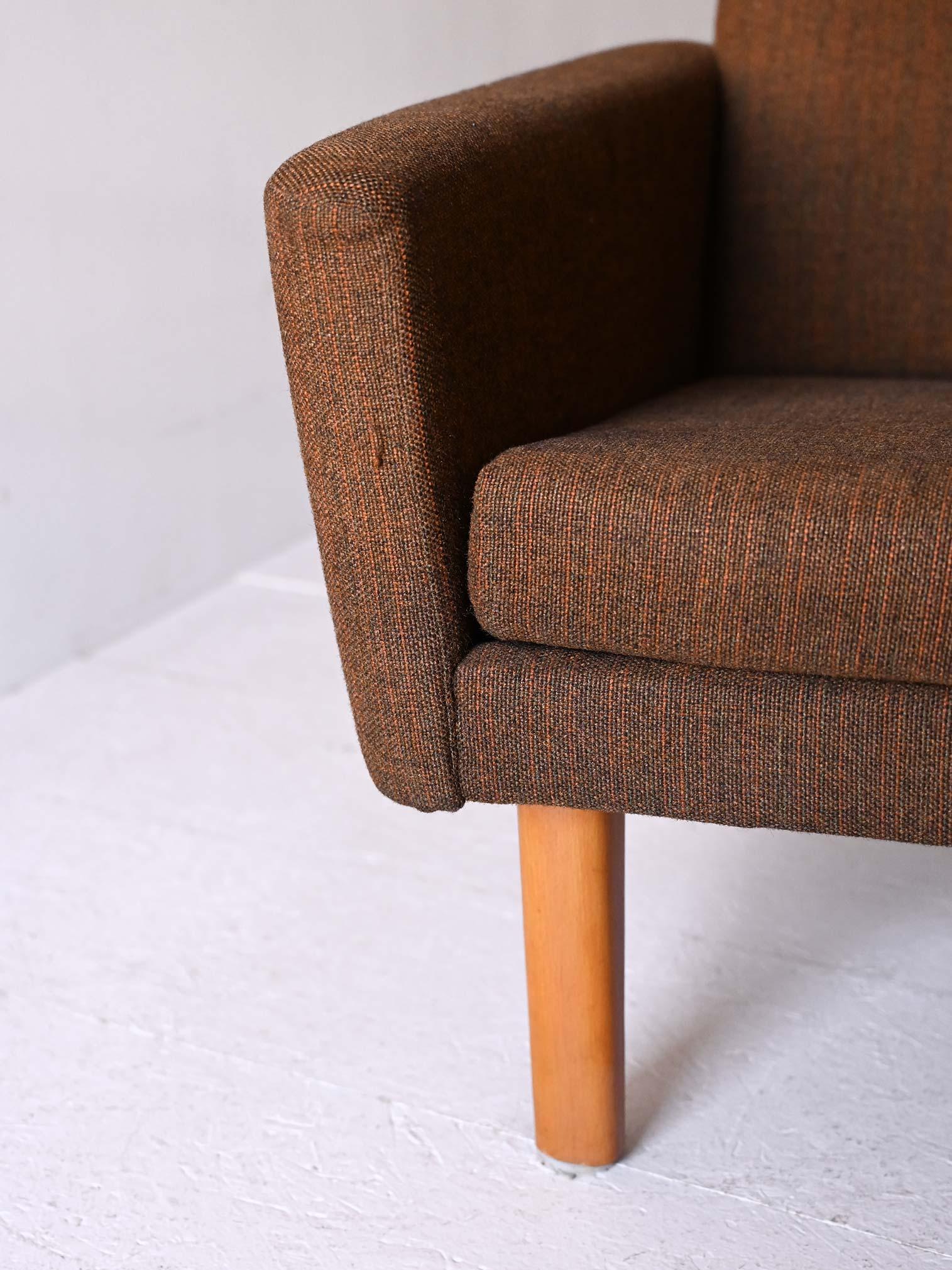 Fauteuil des années 1960 avec tissu d'origine en vente 1