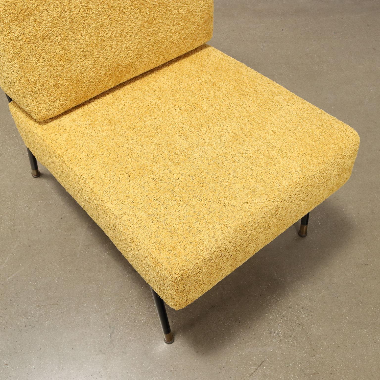 1960s armchair in ochre fabric In Excellent Condition For Sale In Milano, IT
