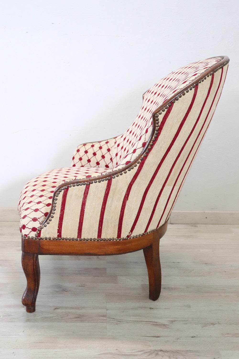 19th Century Antique Walnut Armchair In Good Condition For Sale In Casale Monferrato, IT