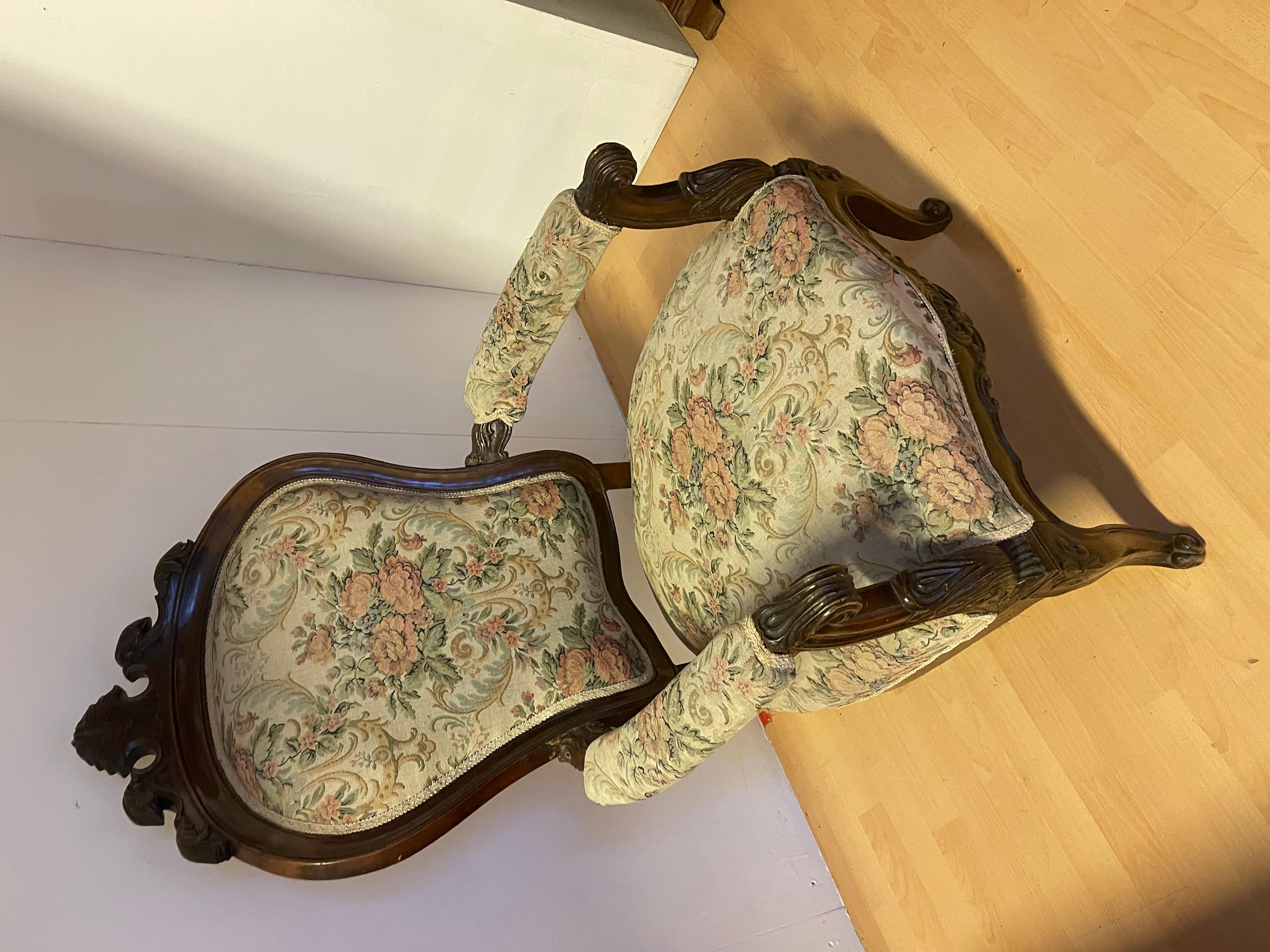 Baroque Poltrona antica in stile barocchetto, Luigi Filippo con tessuto floreali anni 20 en vente