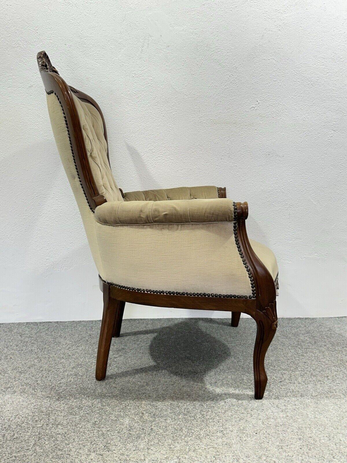 Antique Luigi Filippo Armchair in Mahogany Capitonné Lining Italy '800 In Good Condition For Sale In Taranto, IT