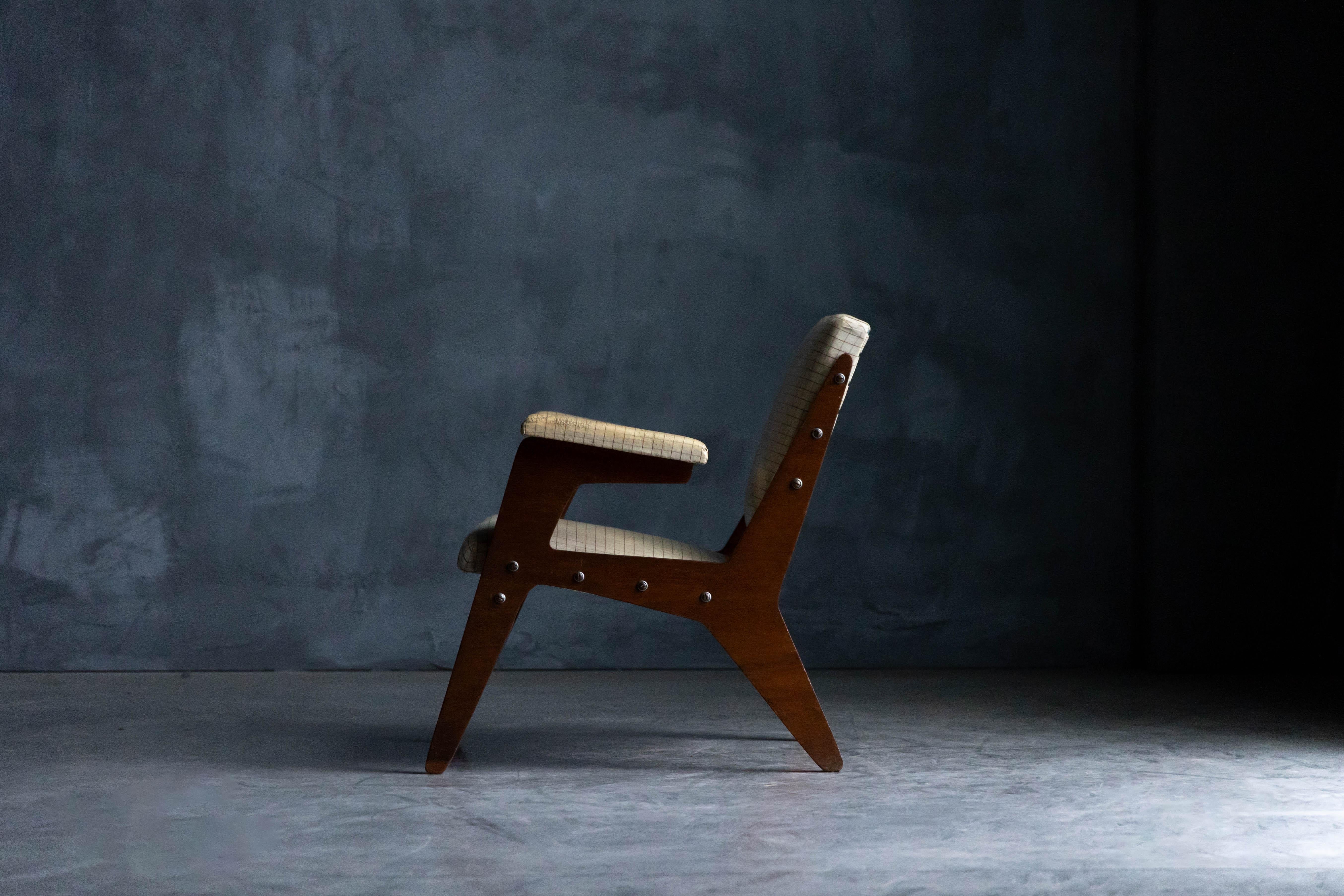'H' Armchairs by José Zanine Caldas, Brazil, 1950s For Sale 8