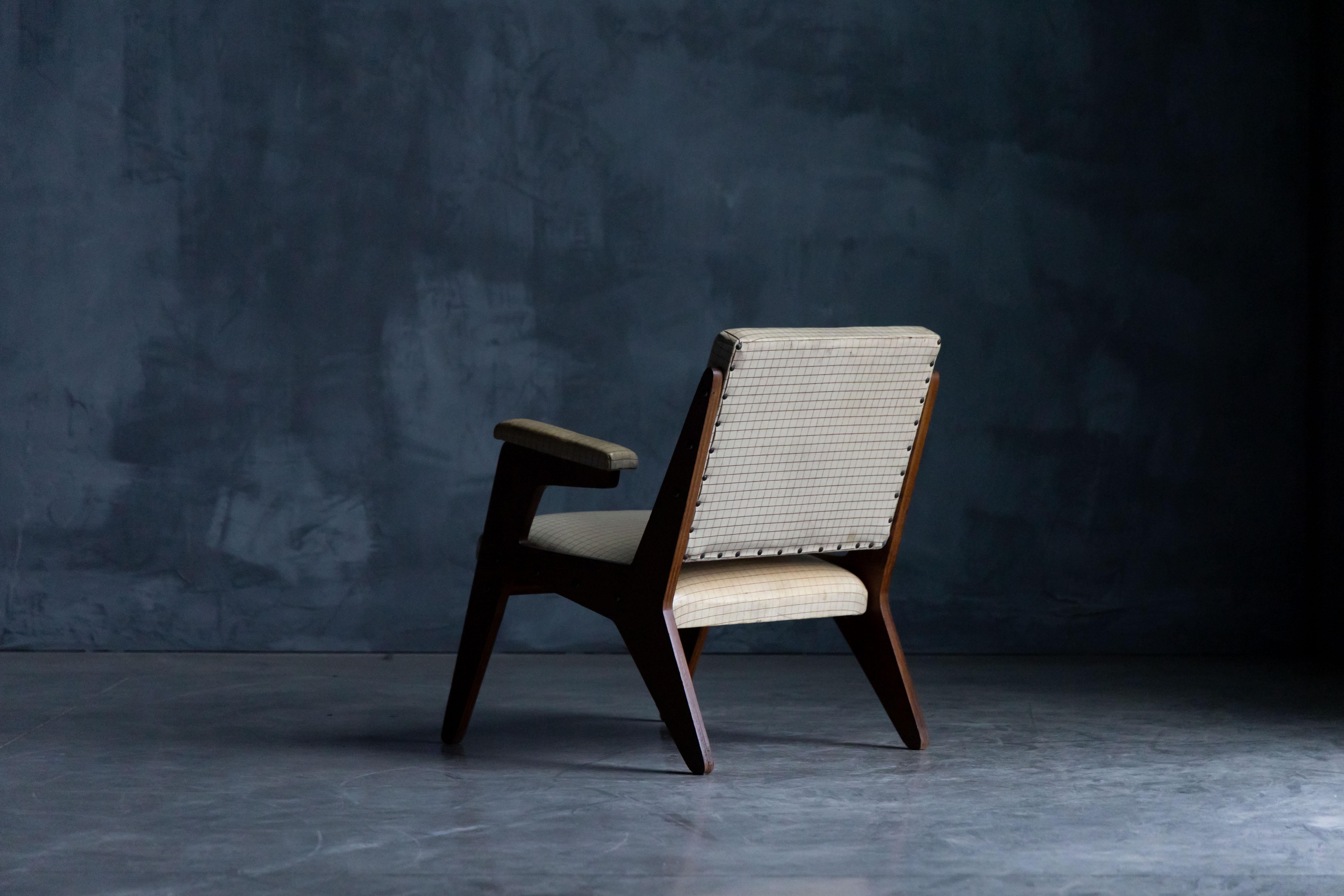 'H' Armchairs by José Zanine Caldas, Brazil, 1950s For Sale 11