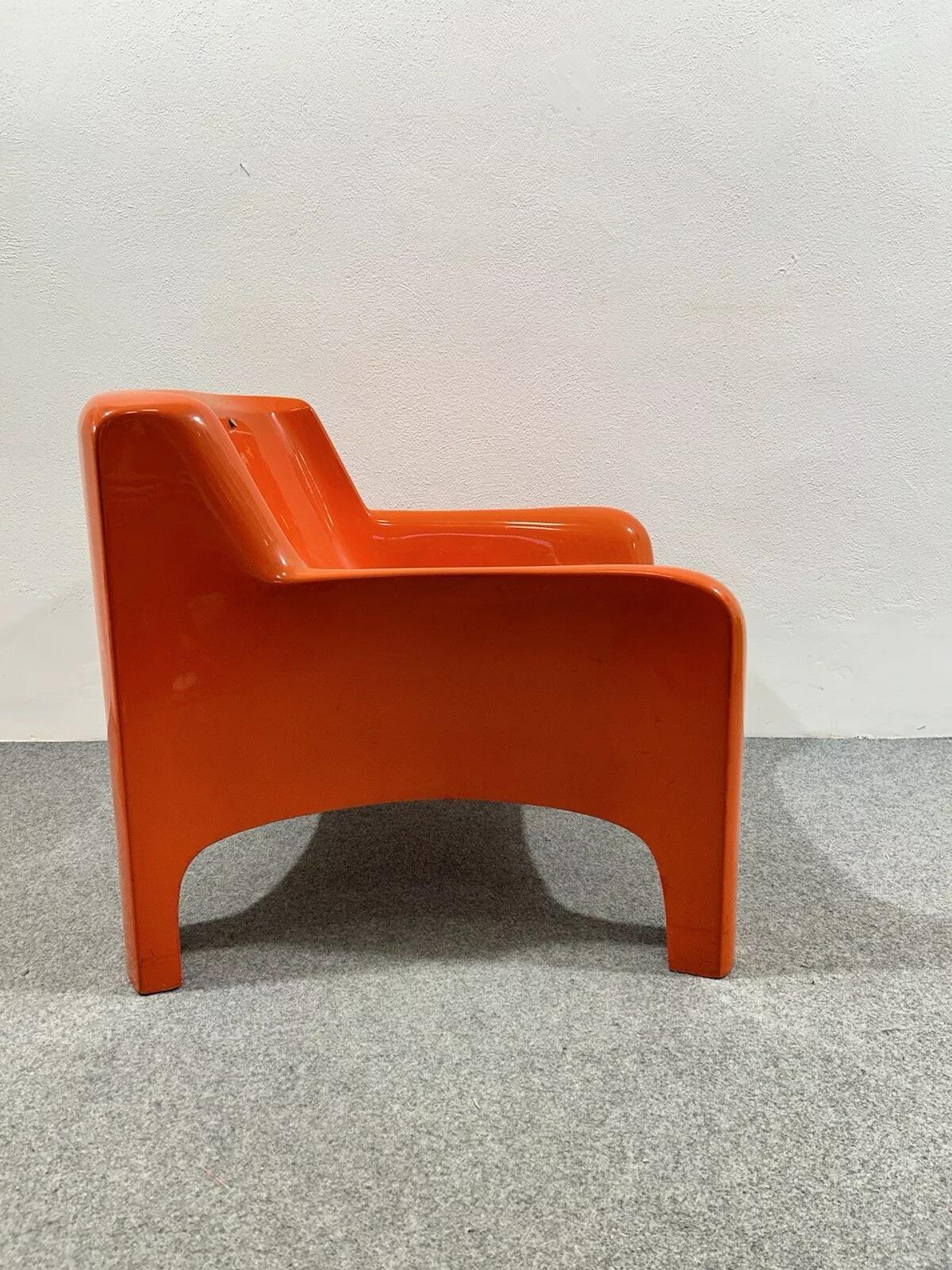 Carlo Bartoli Arflex Gaia 1960's Space Age Armchair In Good Condition In Taranto, IT