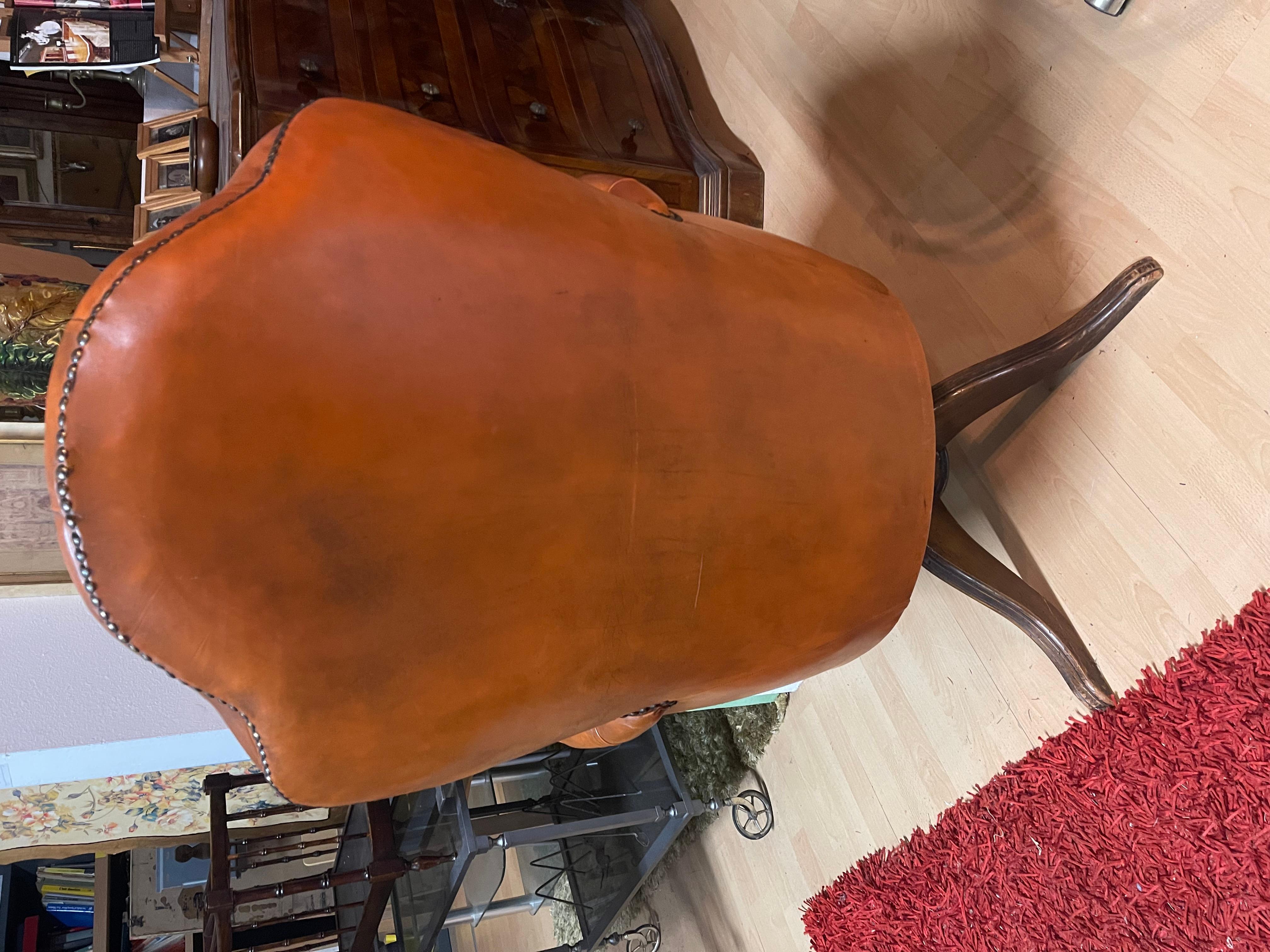 Leather Chesterfield leather swivel armchair italy 1980s For Sale