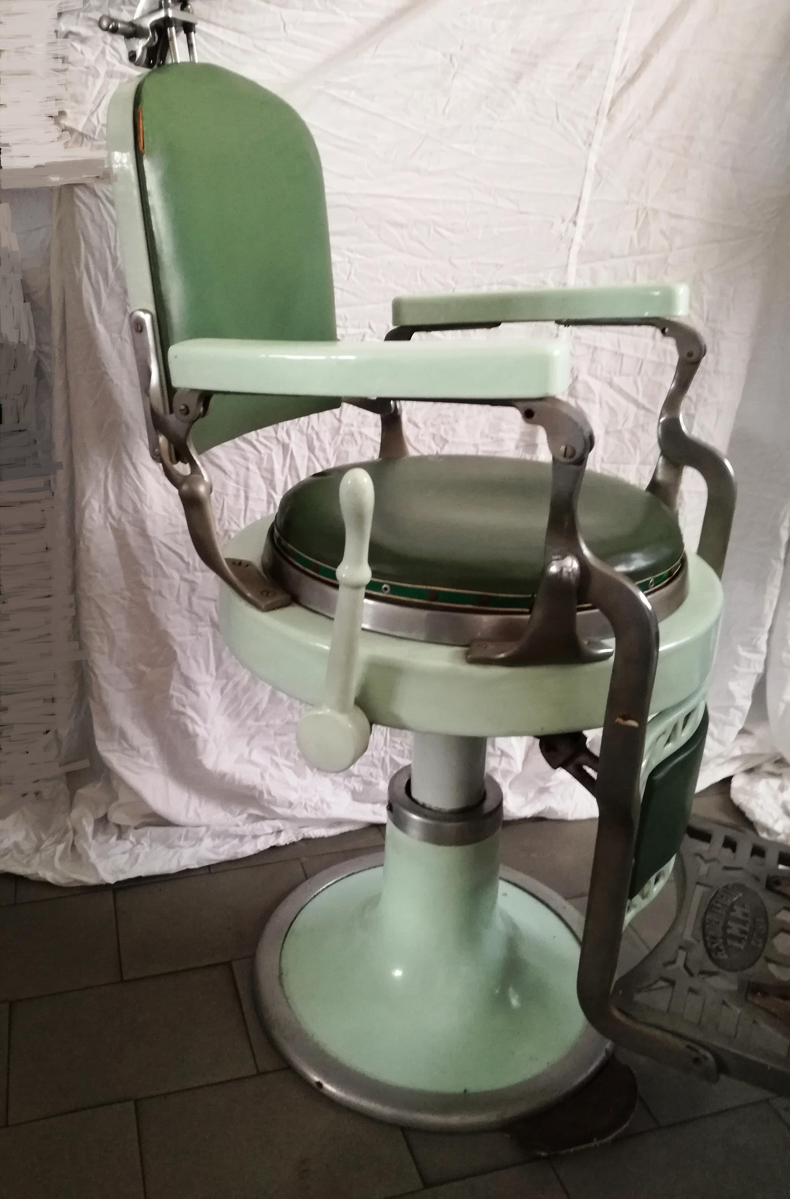 30s barber chair For Sale 2