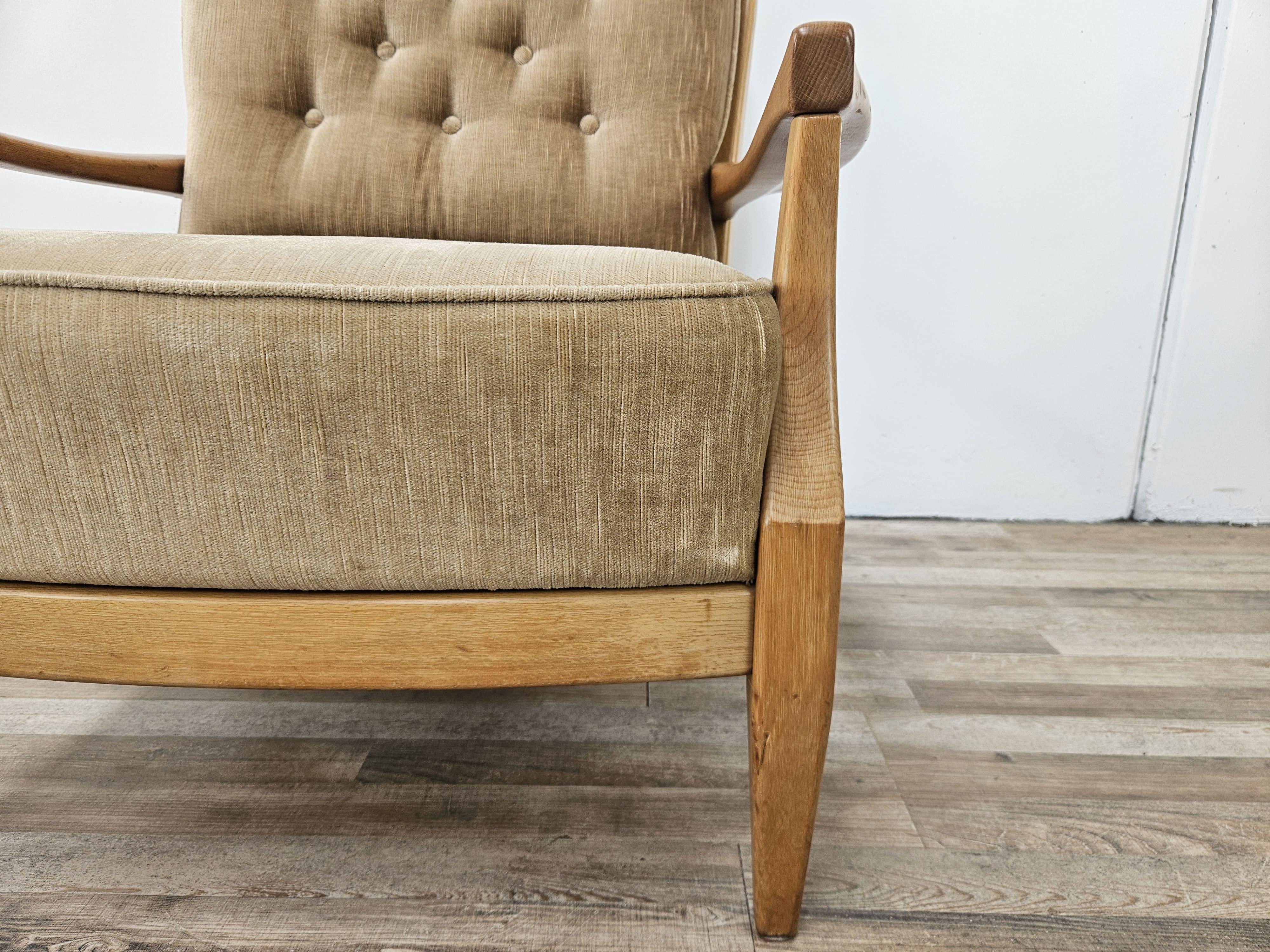 Fauteuil de salon en hêtre des années 1970 en vente 4