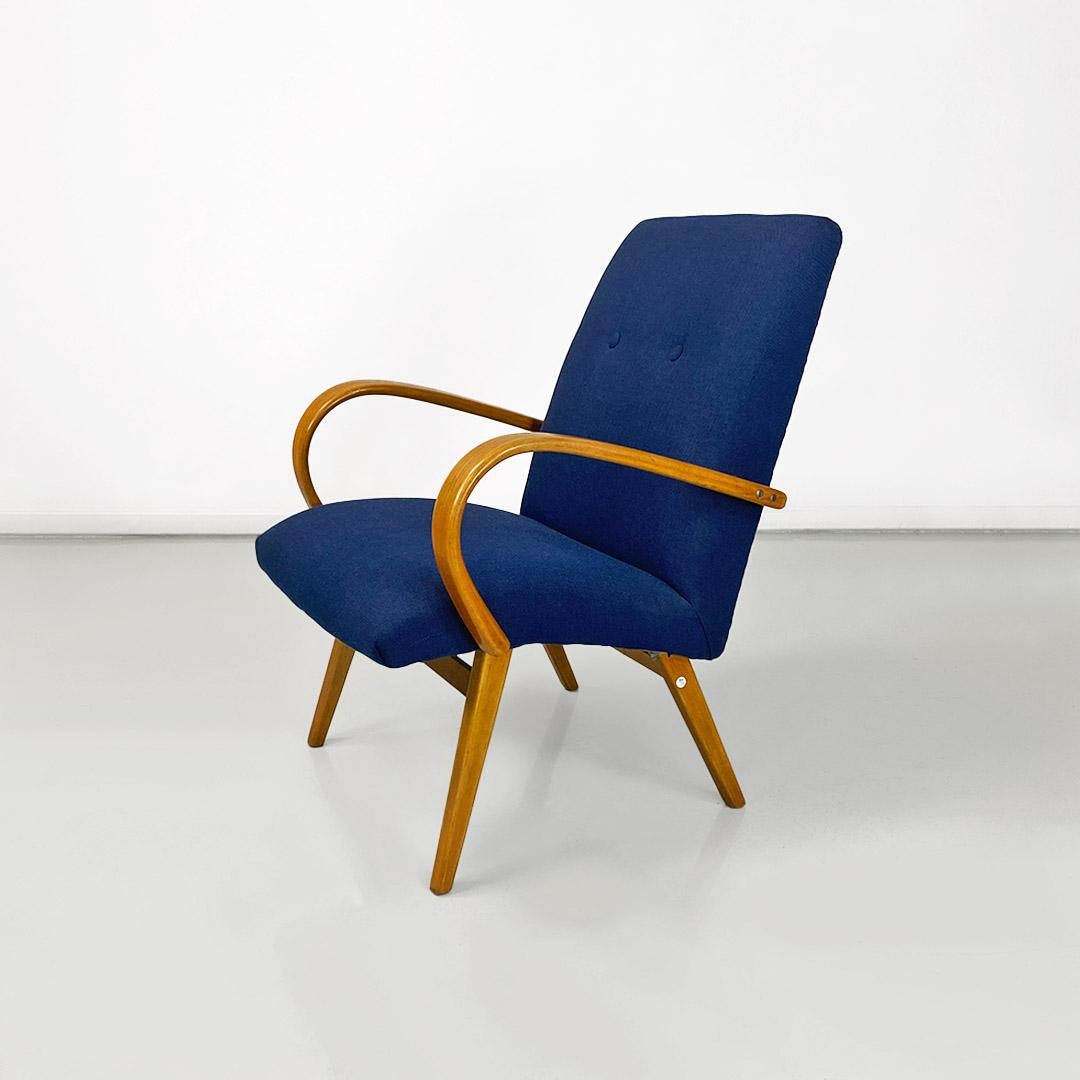 Armchair of Danish origin, covered in denim blue cotton fabric with structure and armrests in solid beech wood.
1960 approx.
Excellent condition, entirely restored, newly upholstered and reupholstered.
Measurements in cm 57x57x80h 40h seat
Beautiful