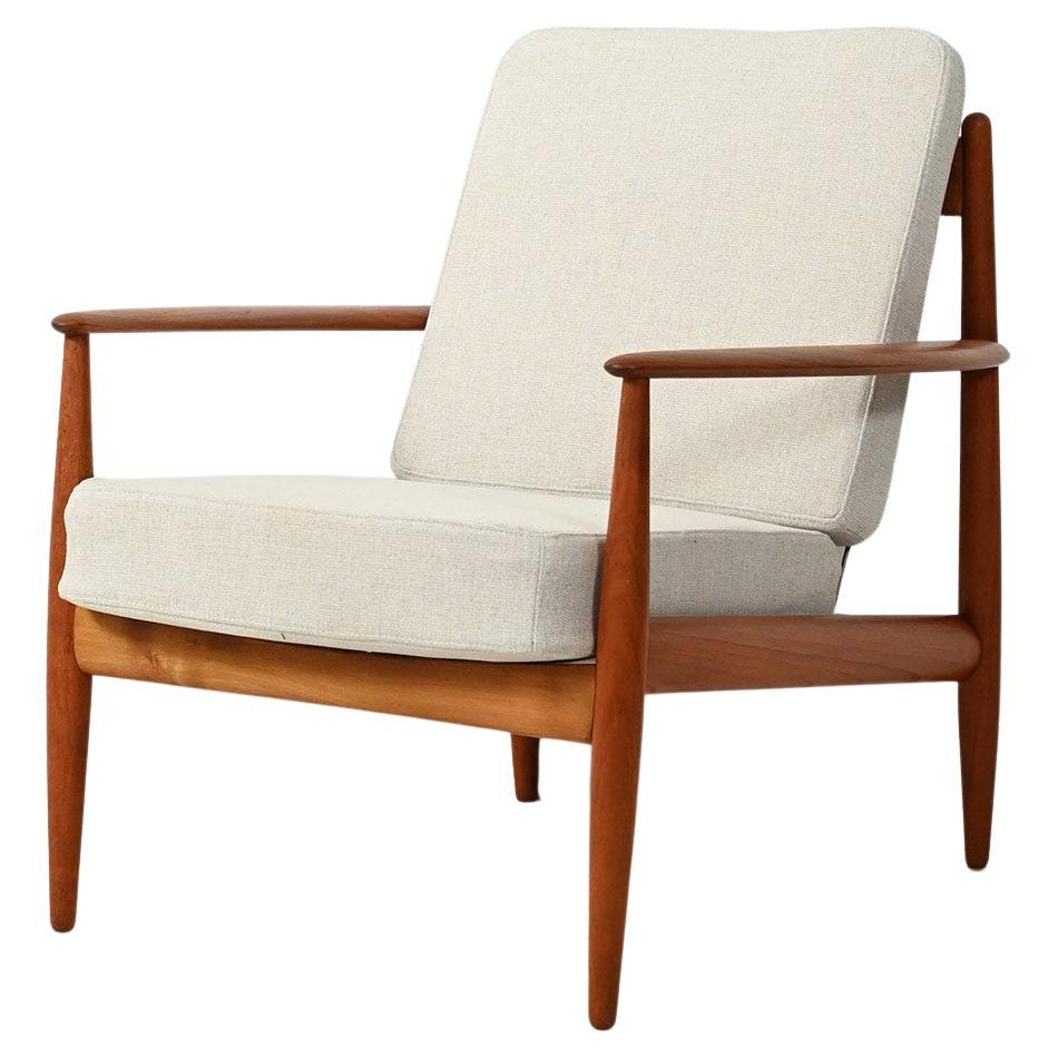 Danish armchair model "118" by Grete Jalk For Sale
