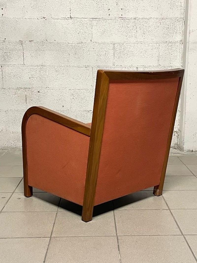 1940s deco sillón de nogal y tela en venta 3