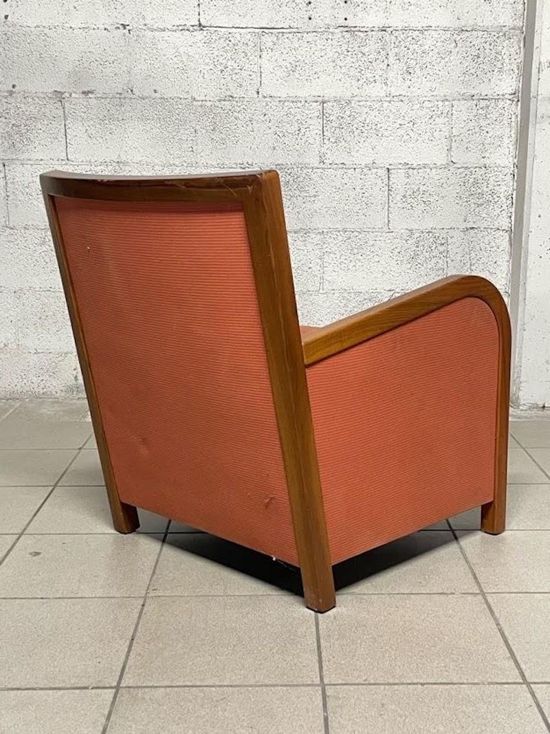 1940s deco sillón de nogal y tela en venta 1