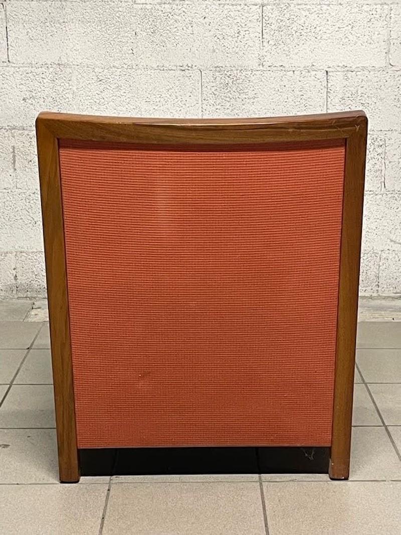 1940s deco sillón de nogal y tela en venta 2