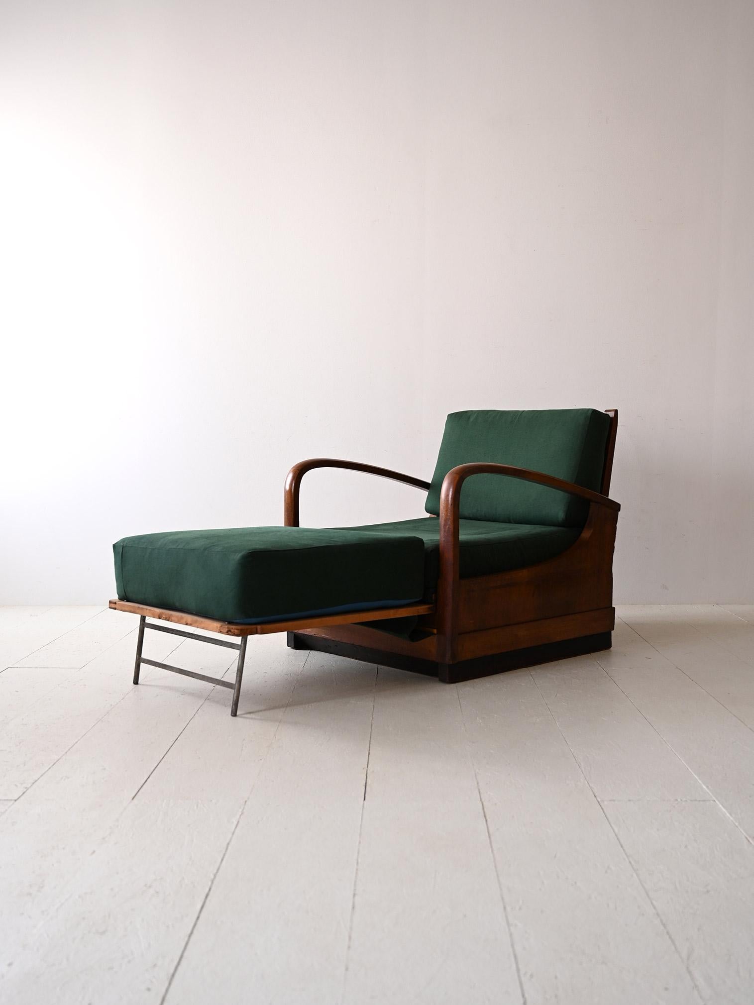 Deko-Sessel als Bett umbaubar (Holz) im Angebot