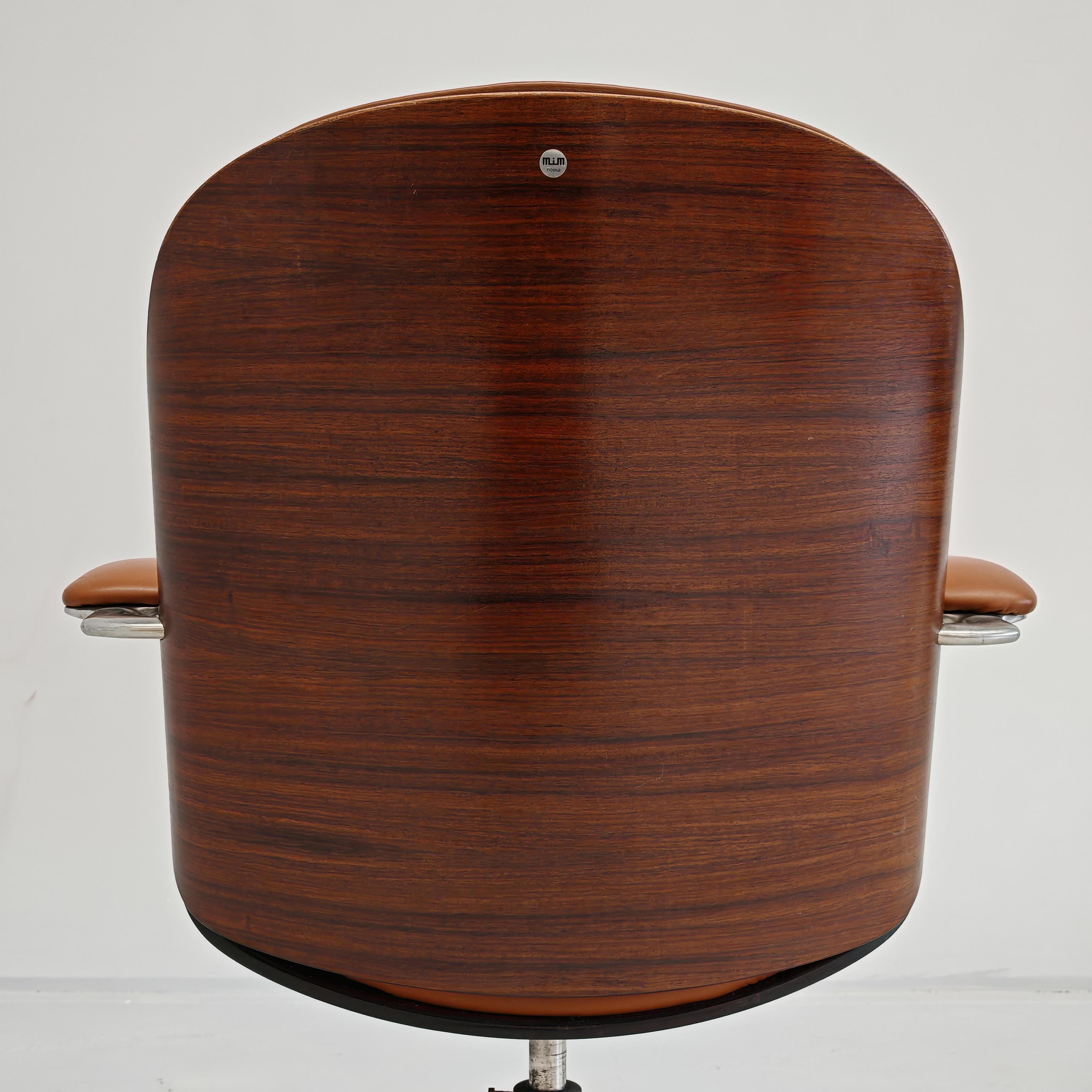 Poltrona direzionale in pelle cognac e legno di Ico Parisi per MIM anni 60 in vendita 5