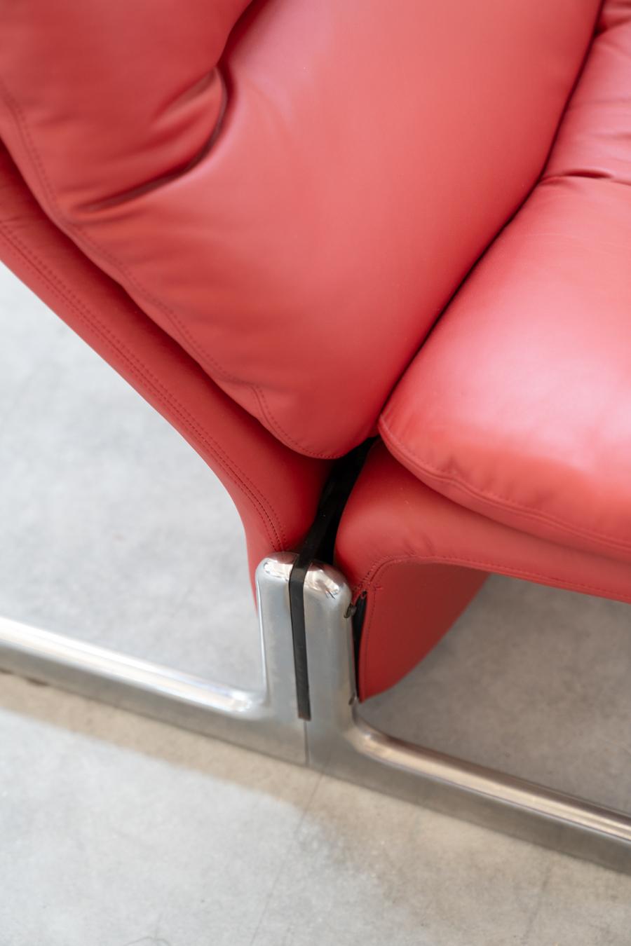 Sessel und Fußhocker aus rotem Leder, Vitelli und Ammannati, für Brunati 70/80 (Late 20th Century) im Angebot