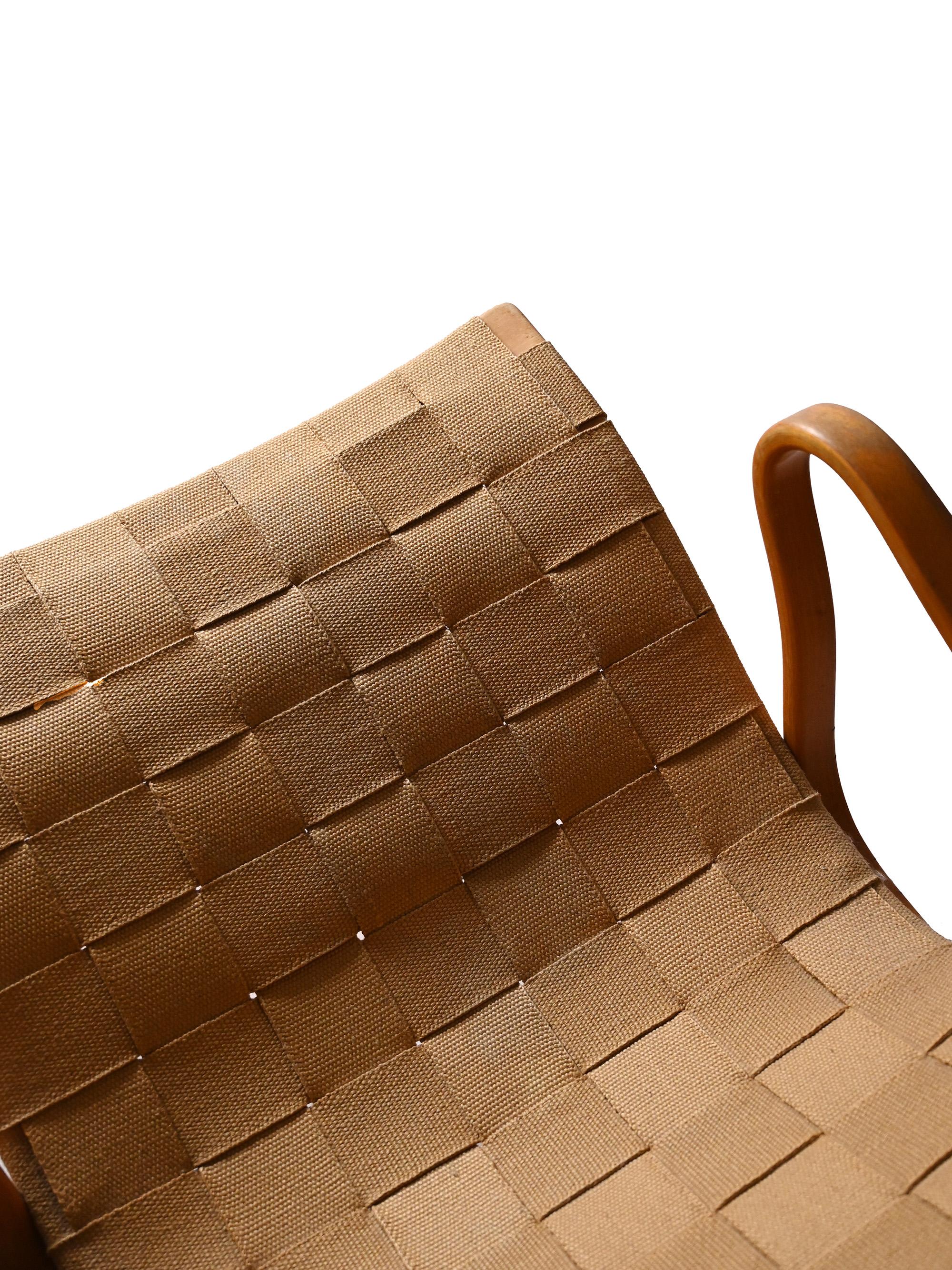 Sillón y reposapiés 