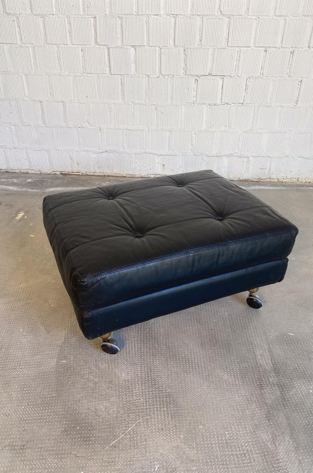Sella Armchair and Pouf by Carlo de Carli for Sormani For Sale 5