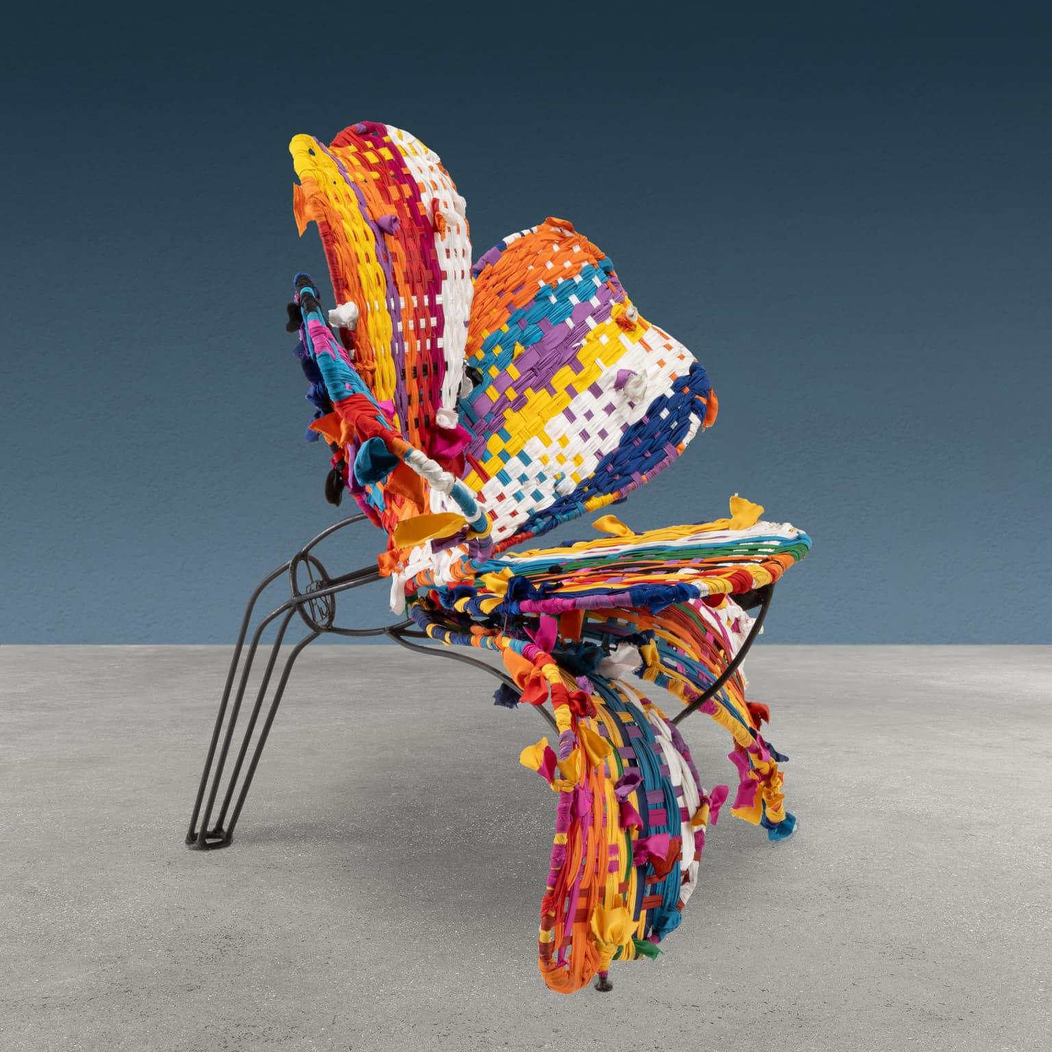 Moderno Poltrona 'Fiore Bulat' Multicolore di Anacleto Spazzapan Serie 'Tessuto' in vendita