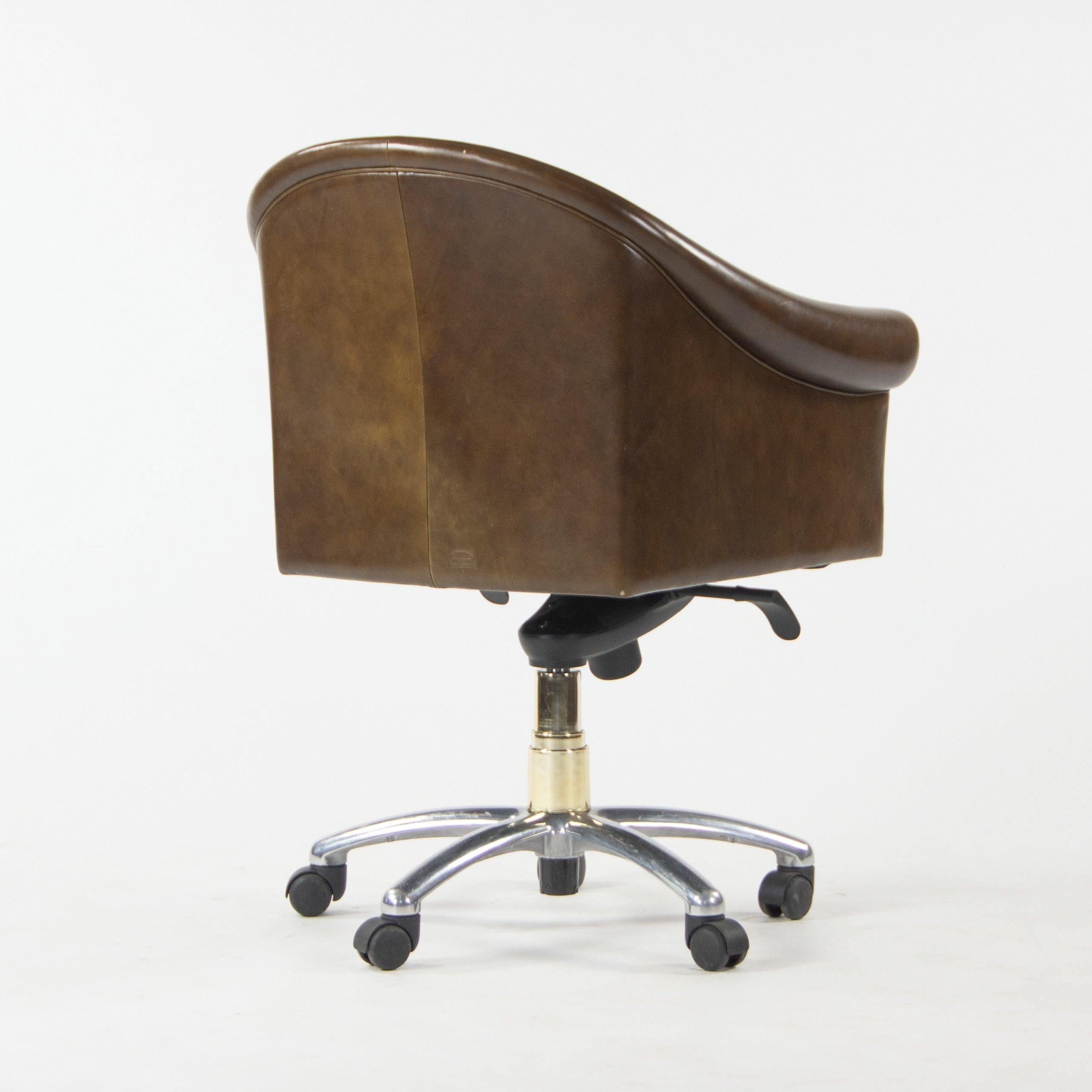 italien Poltrona Frau Brown Leather Luca Scacchetti Sinan Office Desk Chair en vente