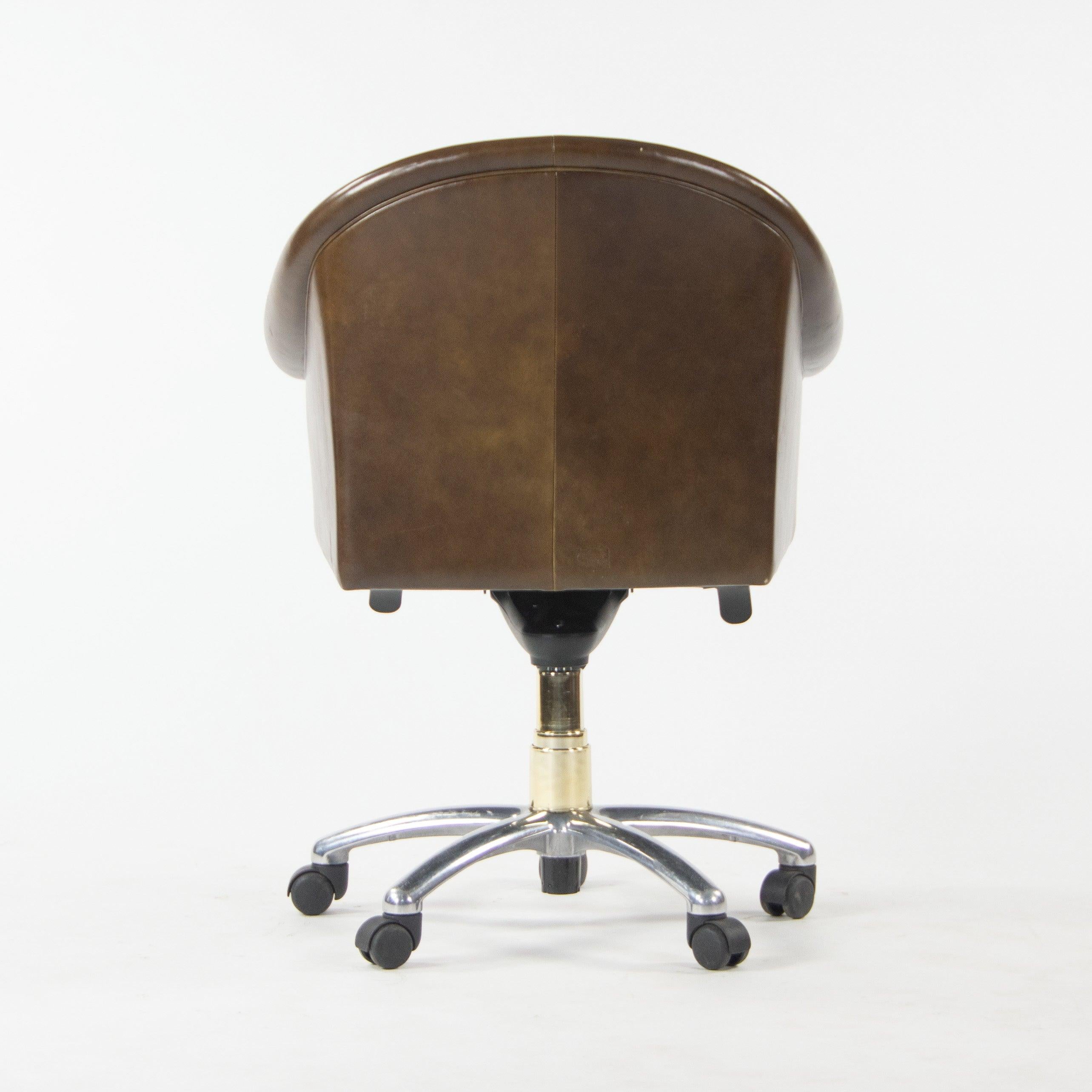 Poltrona Frau Brown Leather Luca Scacchetti Sinan Office Desk Chair Bon état - En vente à Philadelphia, PA