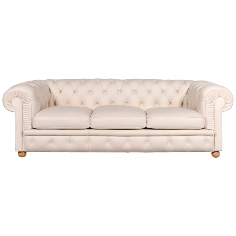 Poltrona Frau Chester Leder Sofa Creme Weiß Dreisitzer Retro Renzo Frau  Couch at 1stDibs