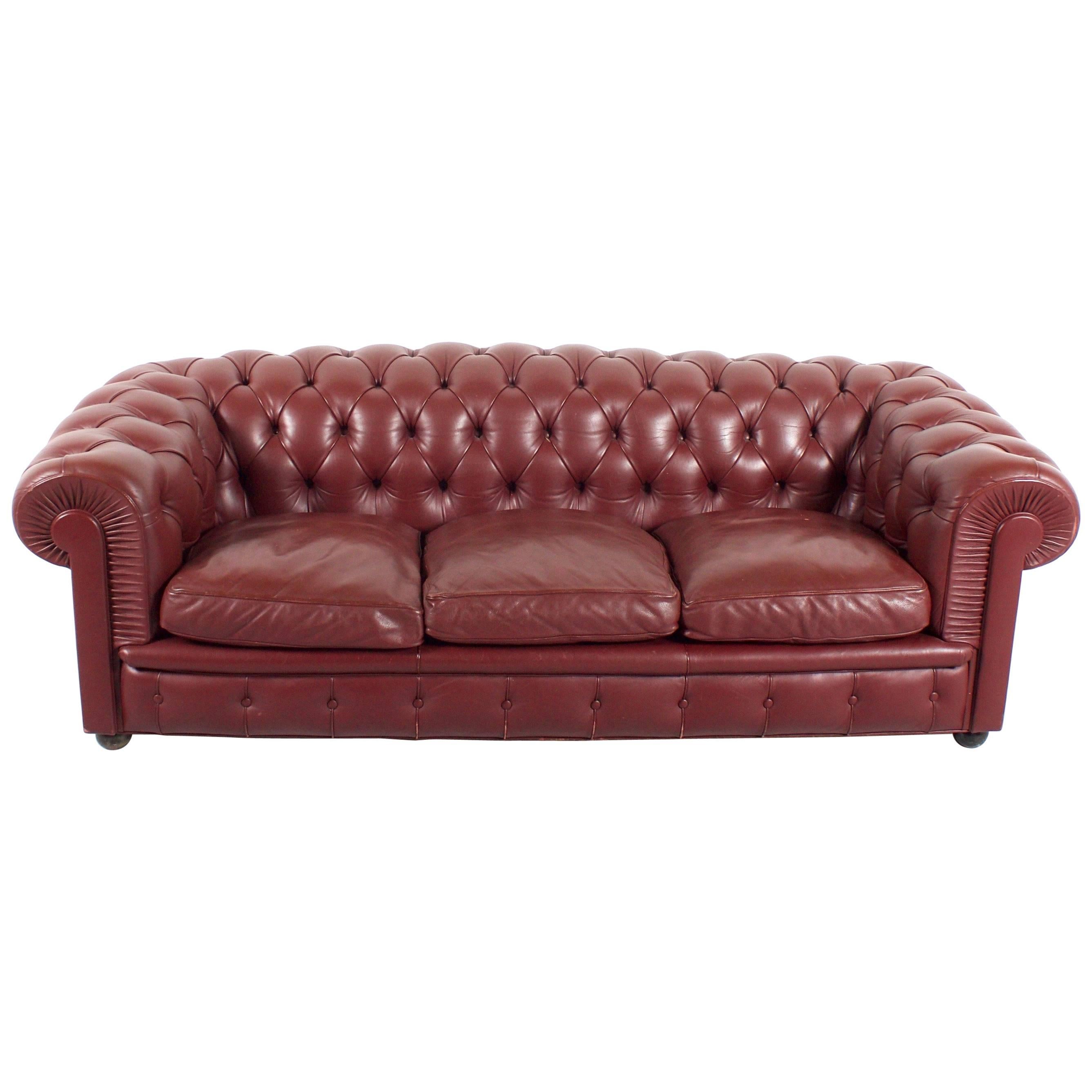 Canapé Chesterfield 'Chester One' de Renzo Frau:: 1912
