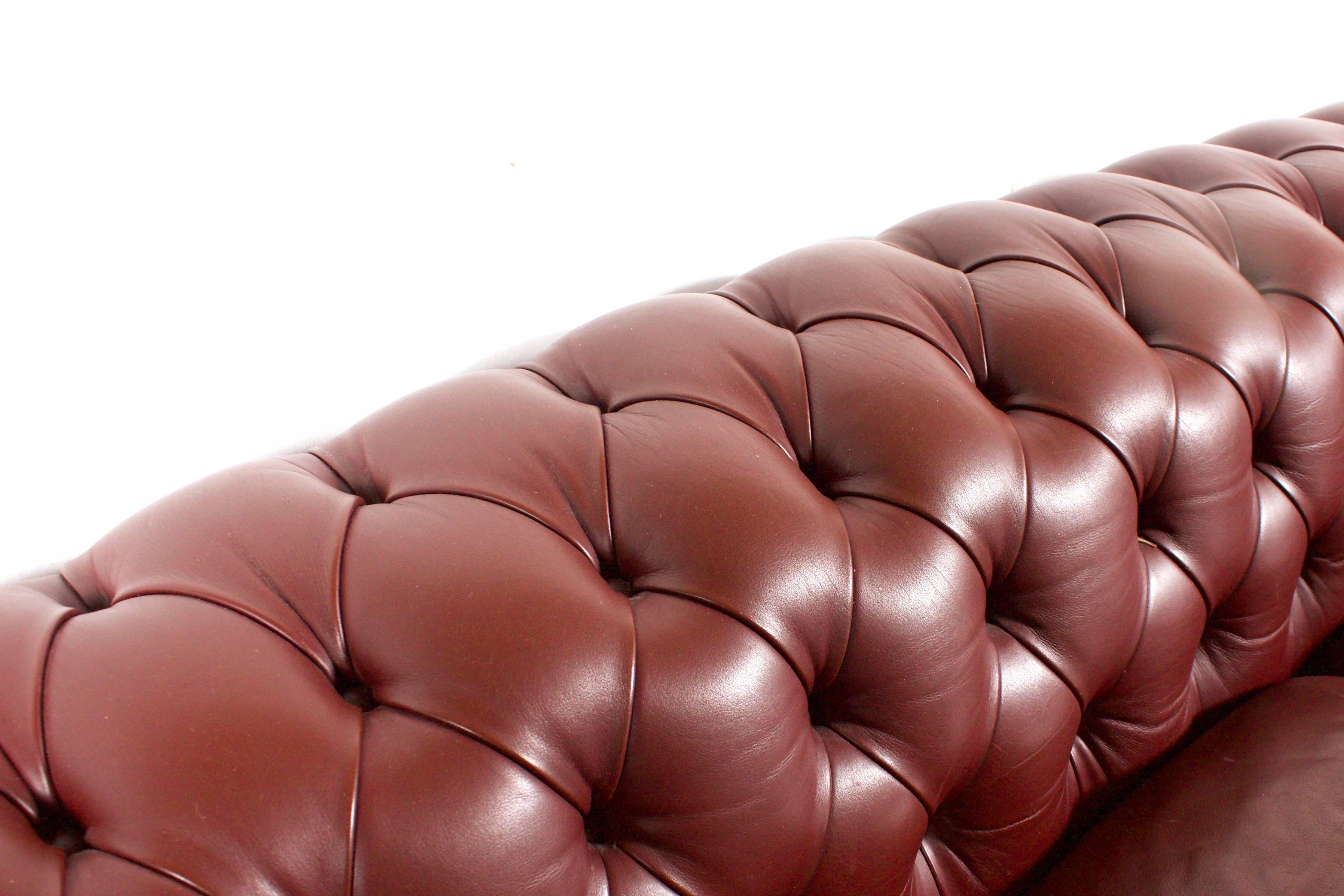 italien Canapé Chesterfield 'Chester One' de Renzo Frau:: 1912