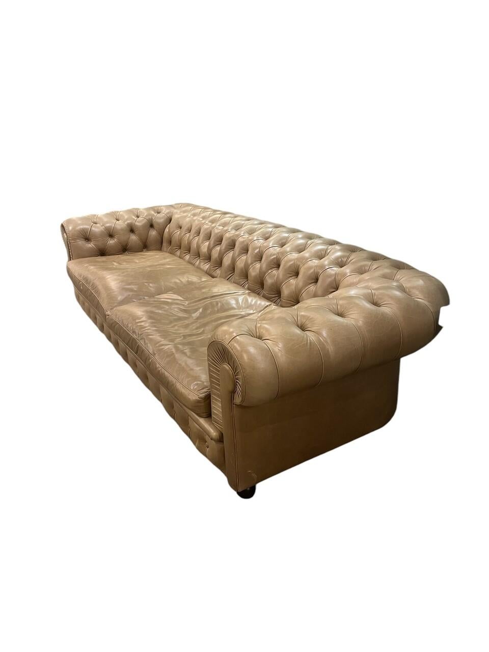 Modern Poltrona Frau Chester One Leather Chesterfield Sofa