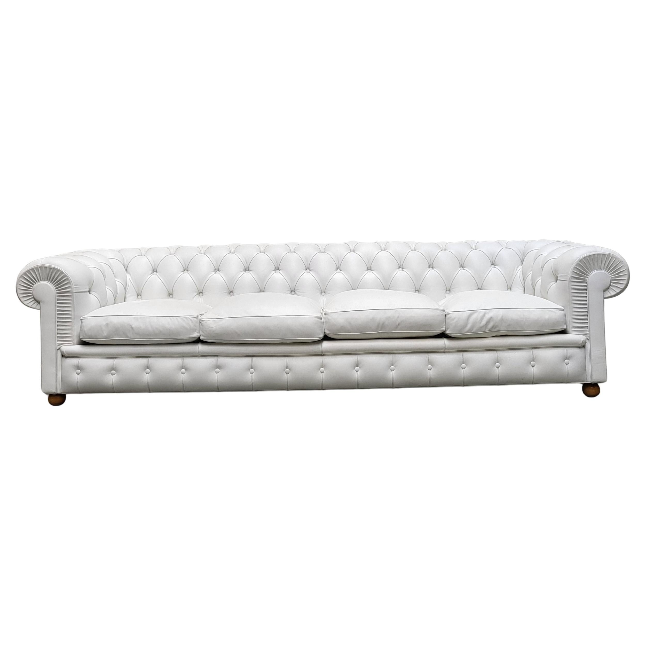 Poltrona Frau Customized 4er Sofa Mod. Chester Italy Chesterfield