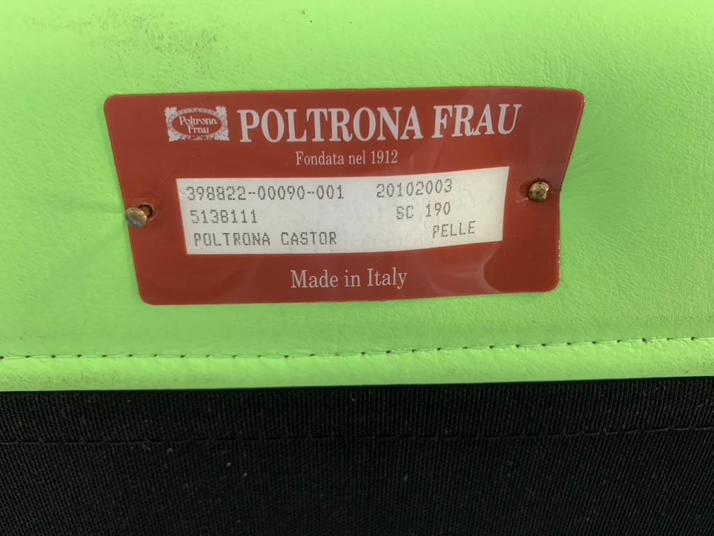 Fauteuil Hydra Enif Poltrona Frau en cuir vert 