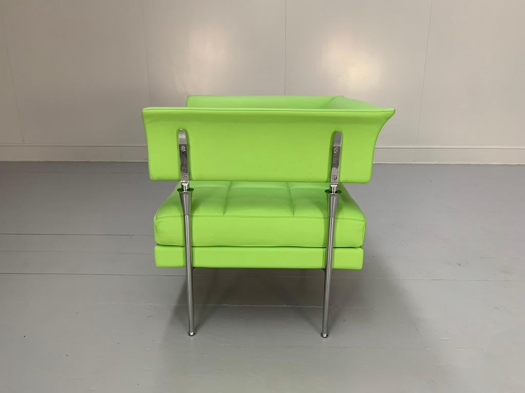 Fauteuil Hydra Enif Poltrona Frau en cuir vert 