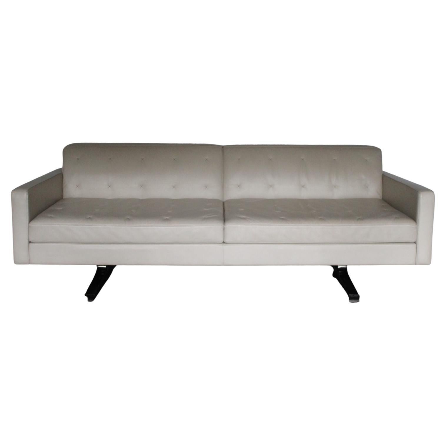 Poltrona Frau “Kennedee” 2-Seat Sofa – In “Panna 51” Pelle Frau SC Leather  For Sale at 1stDibs
