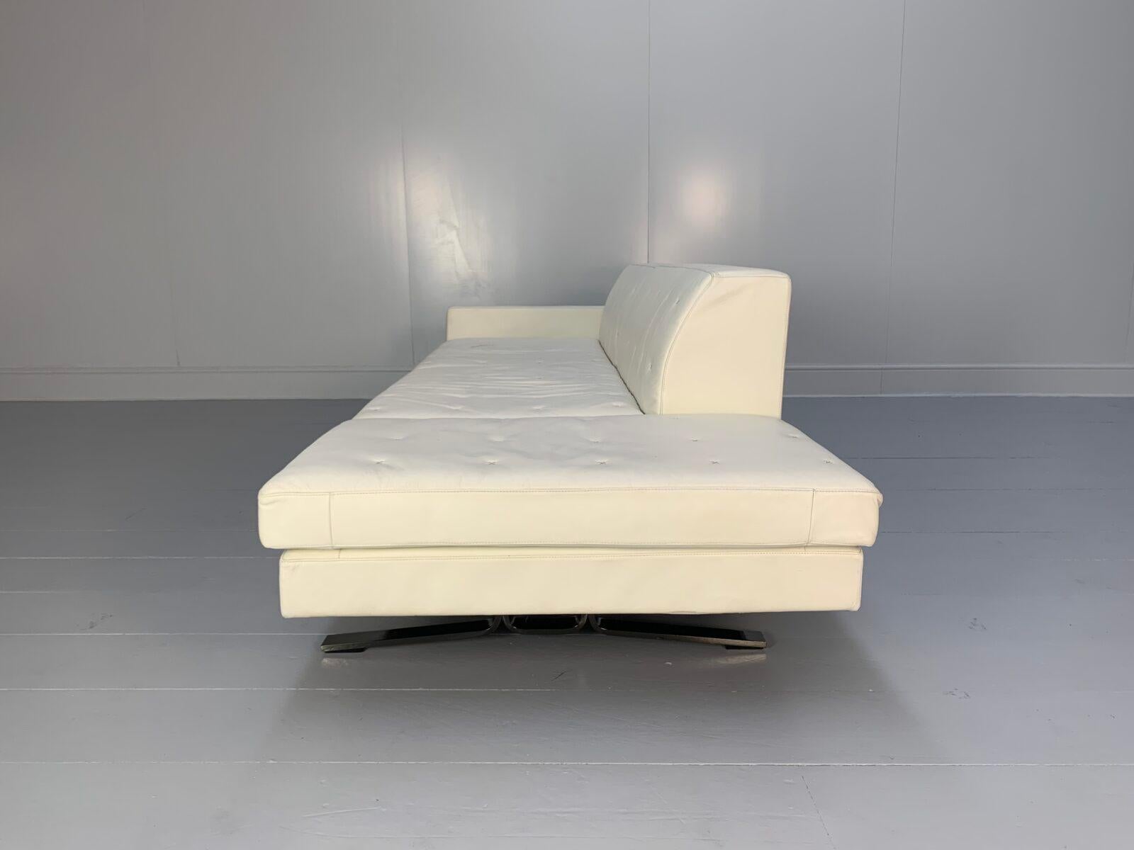 Poltrona Frau “Kennedee” 3-Seat Sofa – In Ivory “Pelle Frau” Leather In Good Condition For Sale In Barrowford, GB