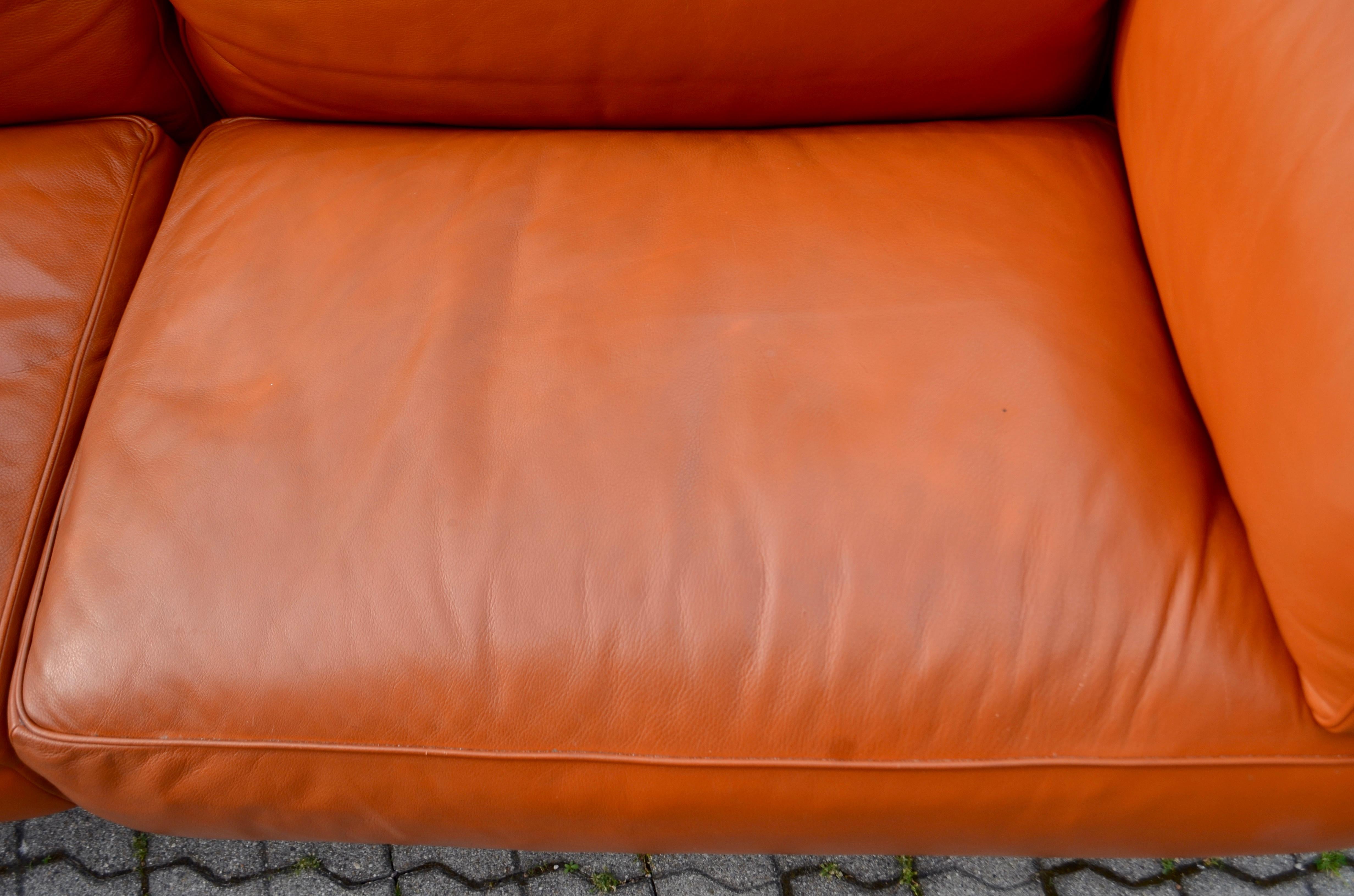Poltrona Frau Leather Sofa Hermes colour Model Twice by Pierluigi Cerri In Good Condition In Munich, Bavaria