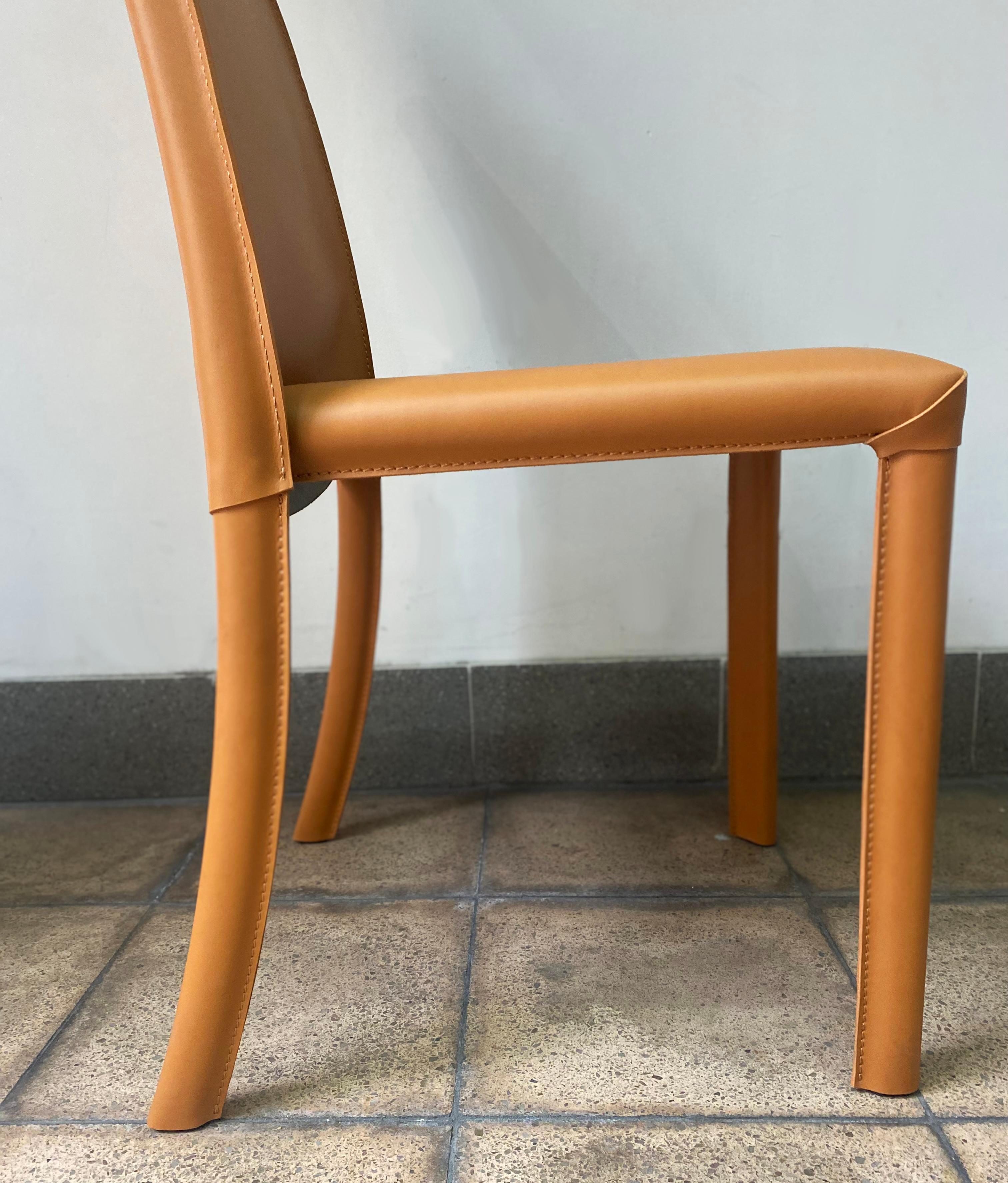 Poltrona Frau, Pair of Frag Chairs Fawn Leather For Sale 3