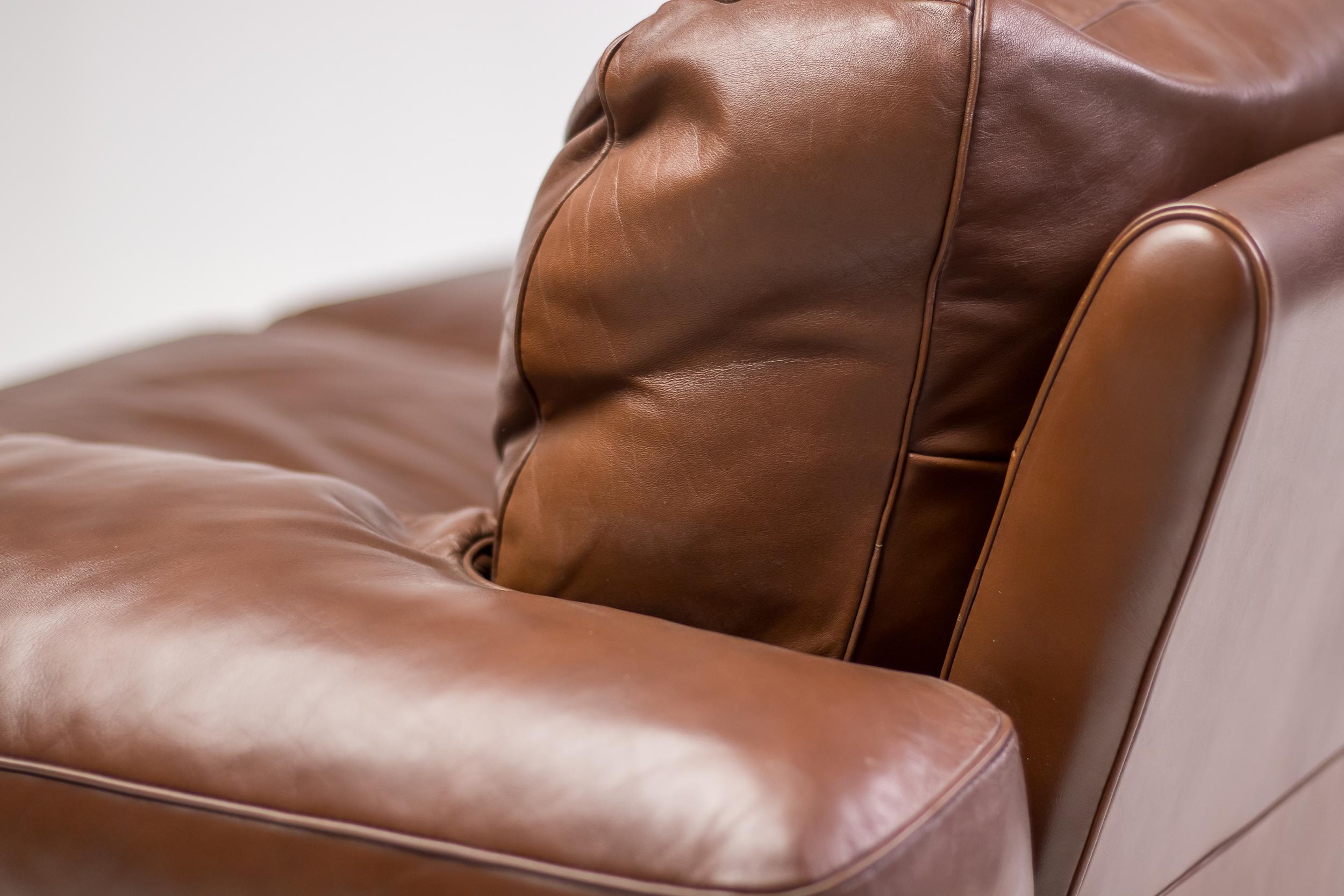 Premium Poltrona Frau Petronio Down Filled Royal 2-Seater Sofa Chestnut Leather For Sale 6
