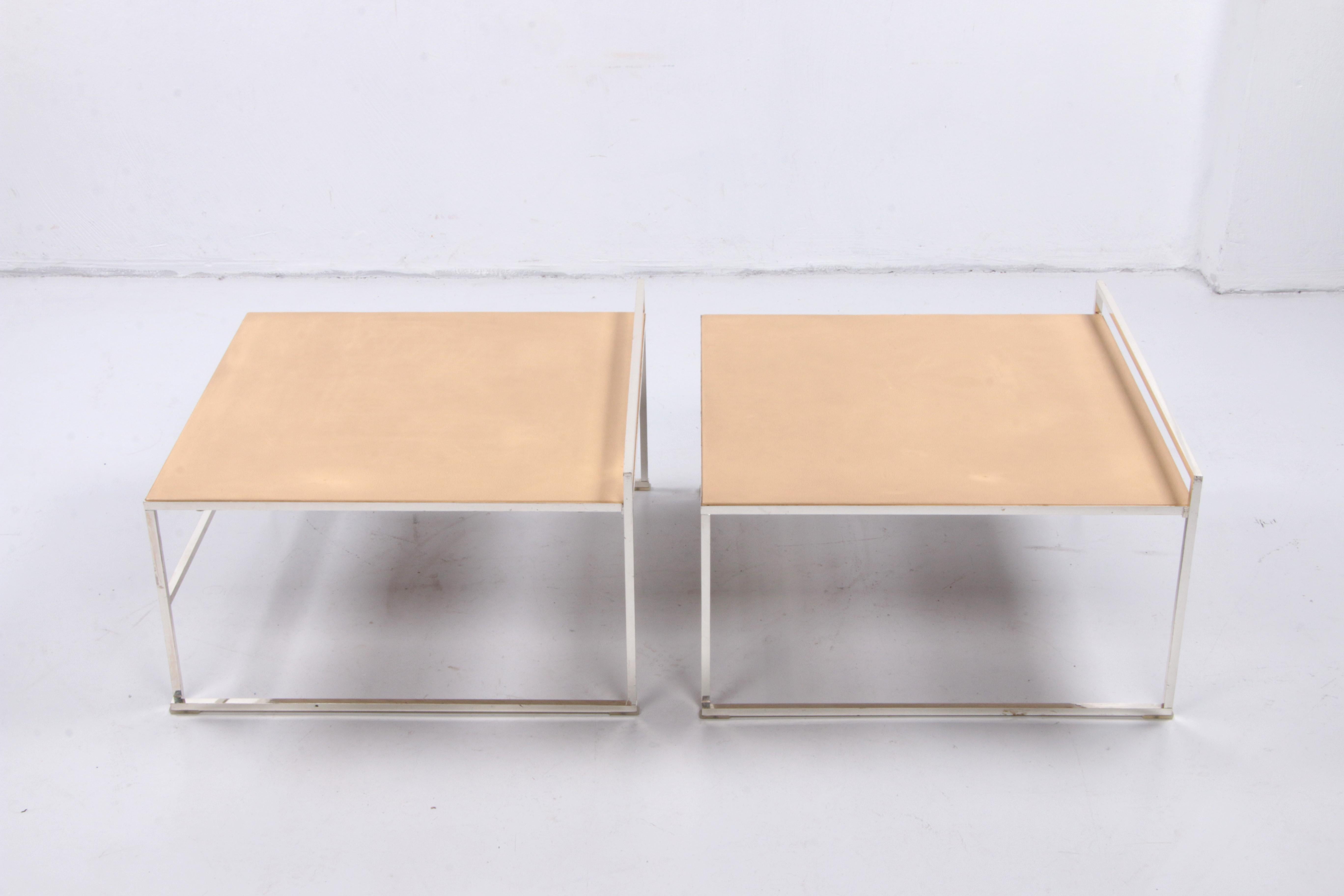 Mid-Century Modern Poltrona Frau Set of 2 Side Tables with Leather Top 1970, Italy For Sale